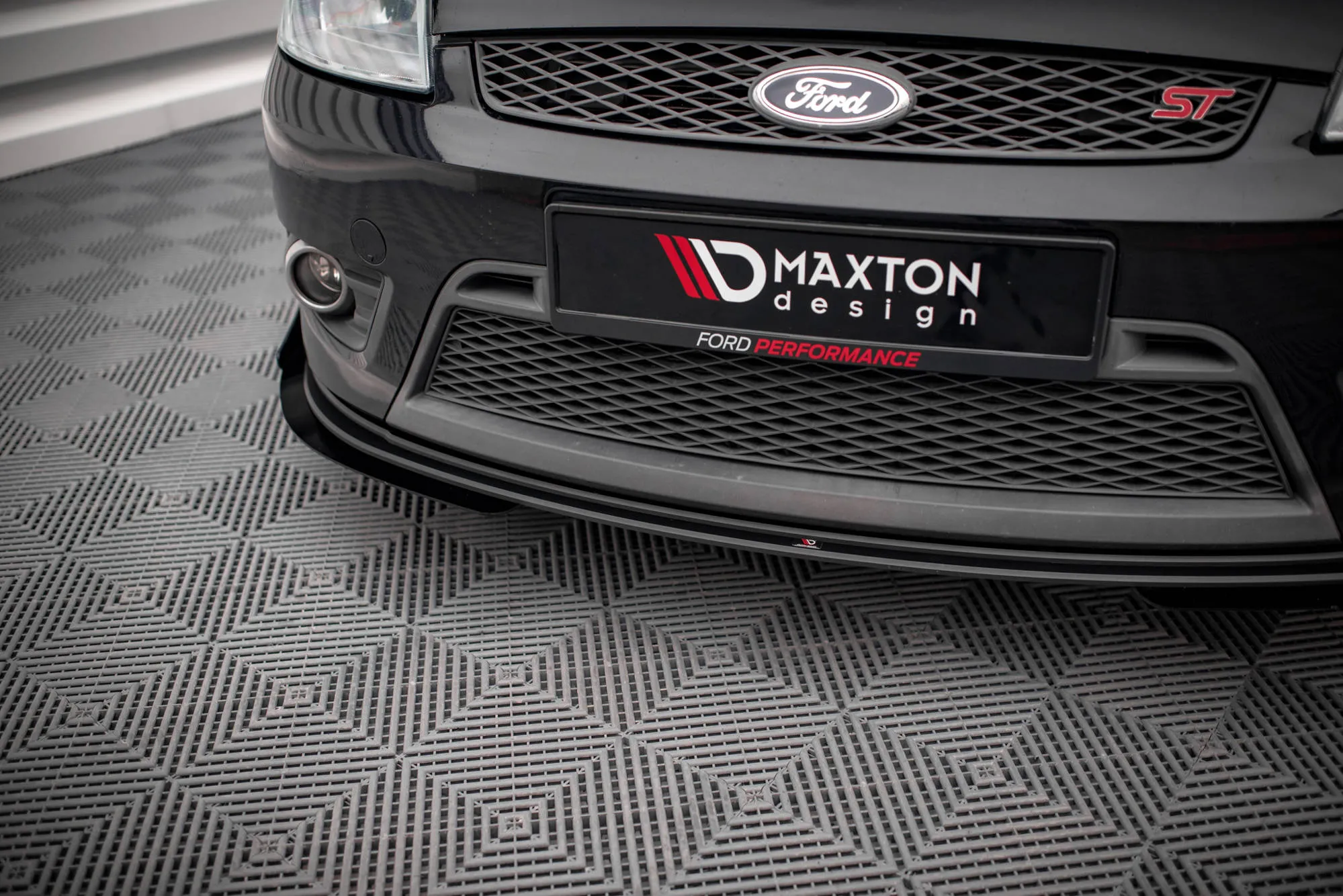Frontsplitter-flopper Ford Fiesta Mk5 ST 2005 - 2008 | Glossy Black Edition