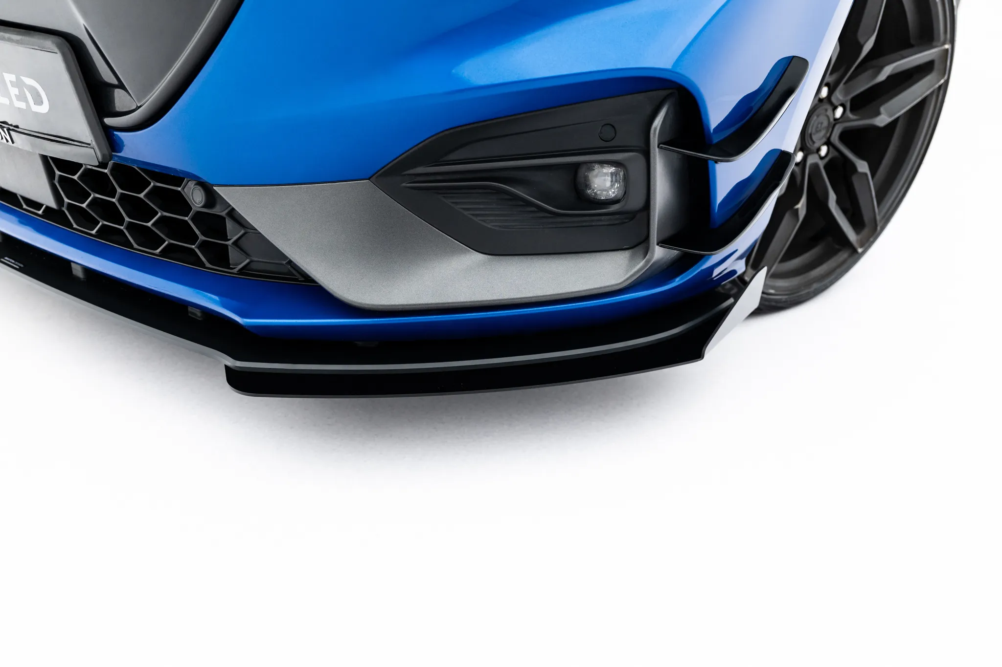 Frontsplitter-flopper Ford Focus IV ST 2018 -> | Glossy Black Edition