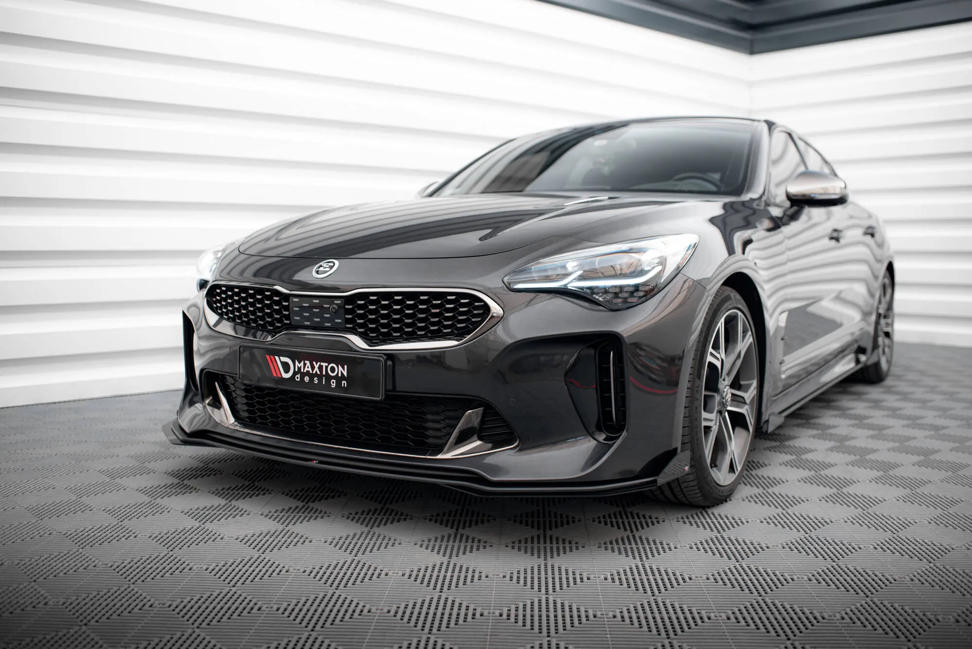 Frontsplitter-flopper Kia Stinger GT / GT-Line 2017 - 2023 | Glossy Black Edition – bilde 3