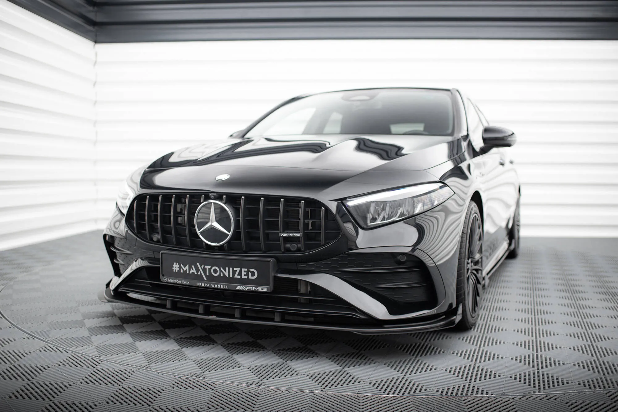 Frontsplitter-flopper Mercedes-AMG A35 (W177) facelift 2023 - > | Glossy Black Edition – bilde 3
