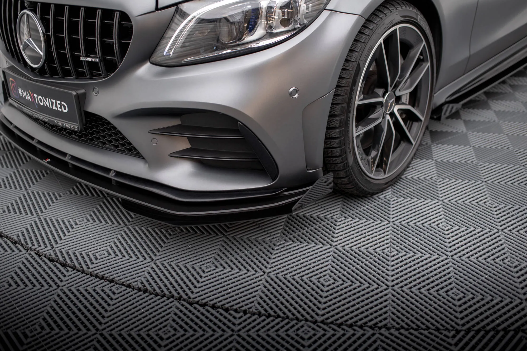 Frontsplitter-flopper Mercedes-Benz C43 AMG Coupe (C205) facelift 2018 - 2022 | Glossy Black Edition