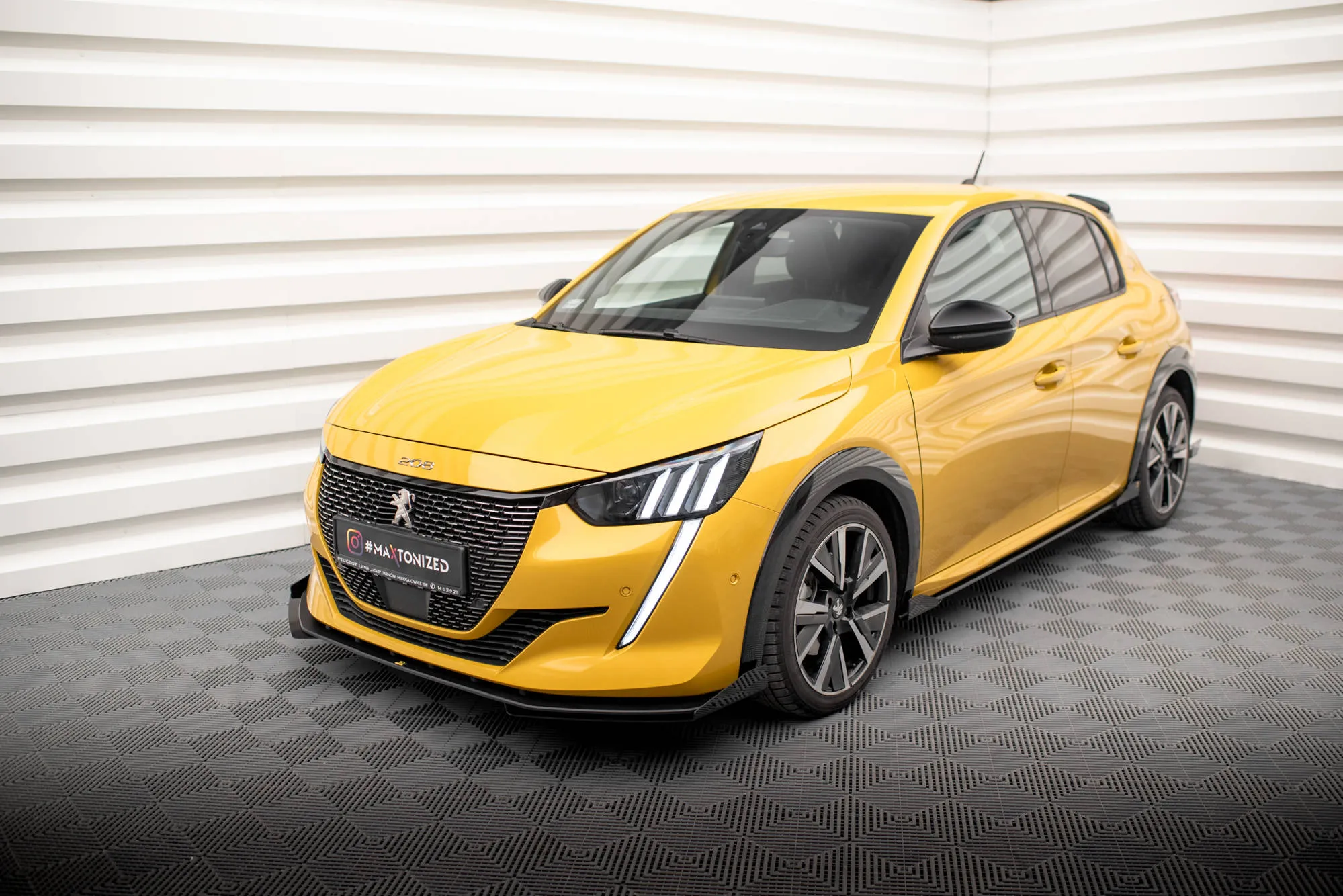 Frontsplitter-flopper Peugeot 208 GT II 2019 - 2023 | Glossy Black Edition – bilde 2