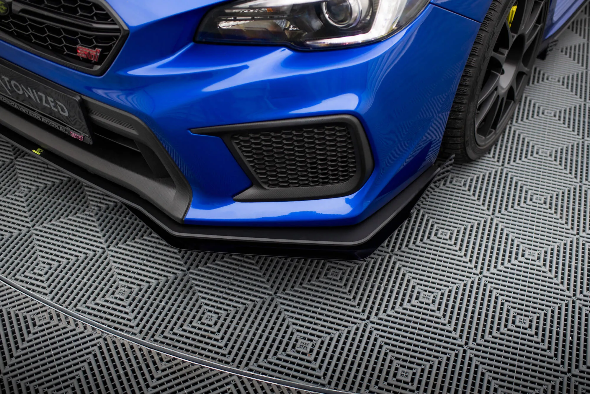 Frontsplitter-flopper Subaru WRX STI I Facelift 2017 - 2021 | Glossy Black Edition