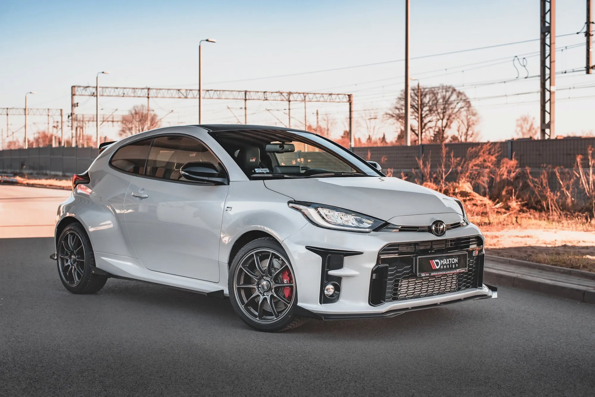 Frontsplitter-flopper Toyota Yaris GR IV 2020-> | Glossy Black Edition – bilde 3