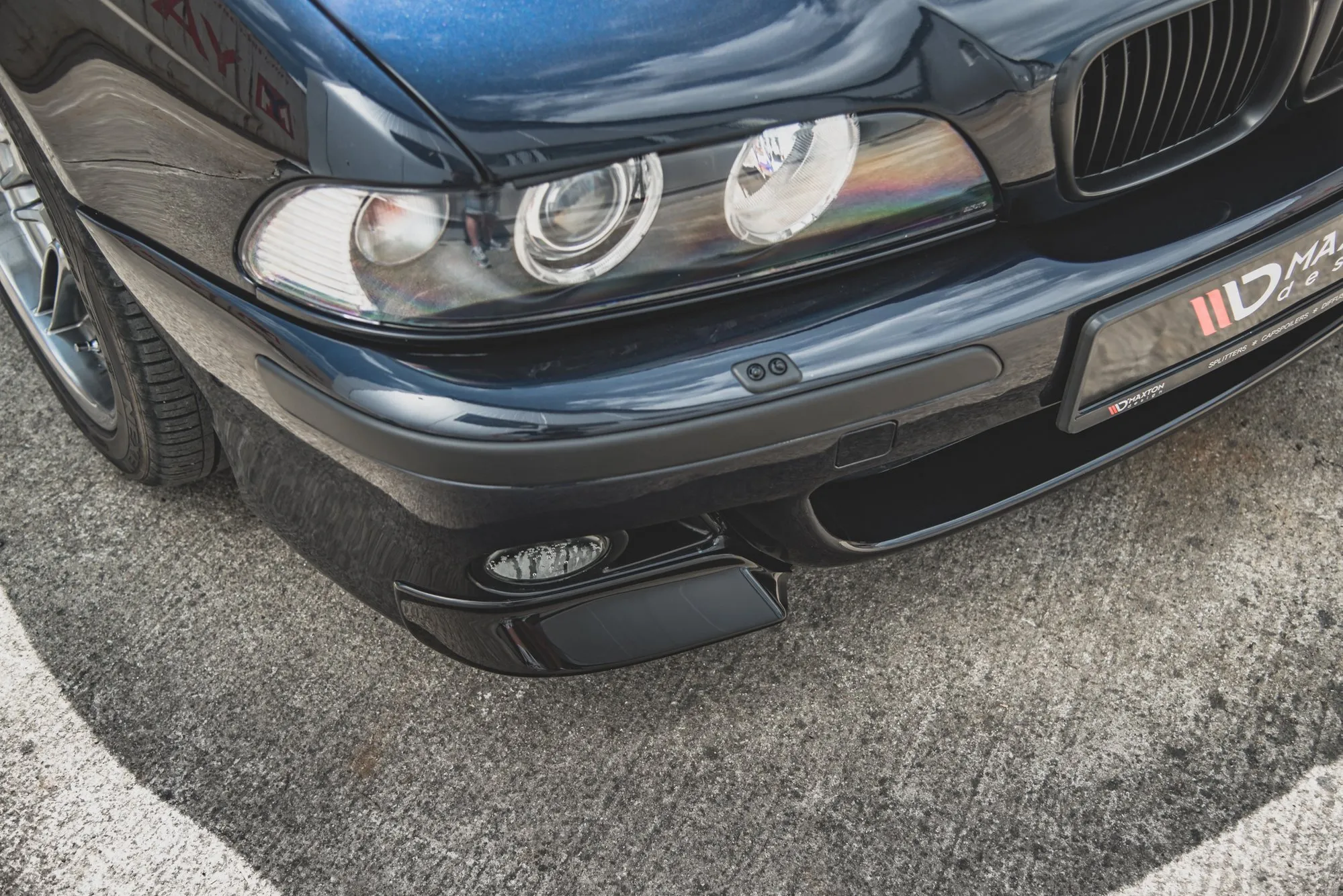 Frontsplitter sider BMW M5 E39 1998 - 2003 | Glossy Black Edition – bilde 3