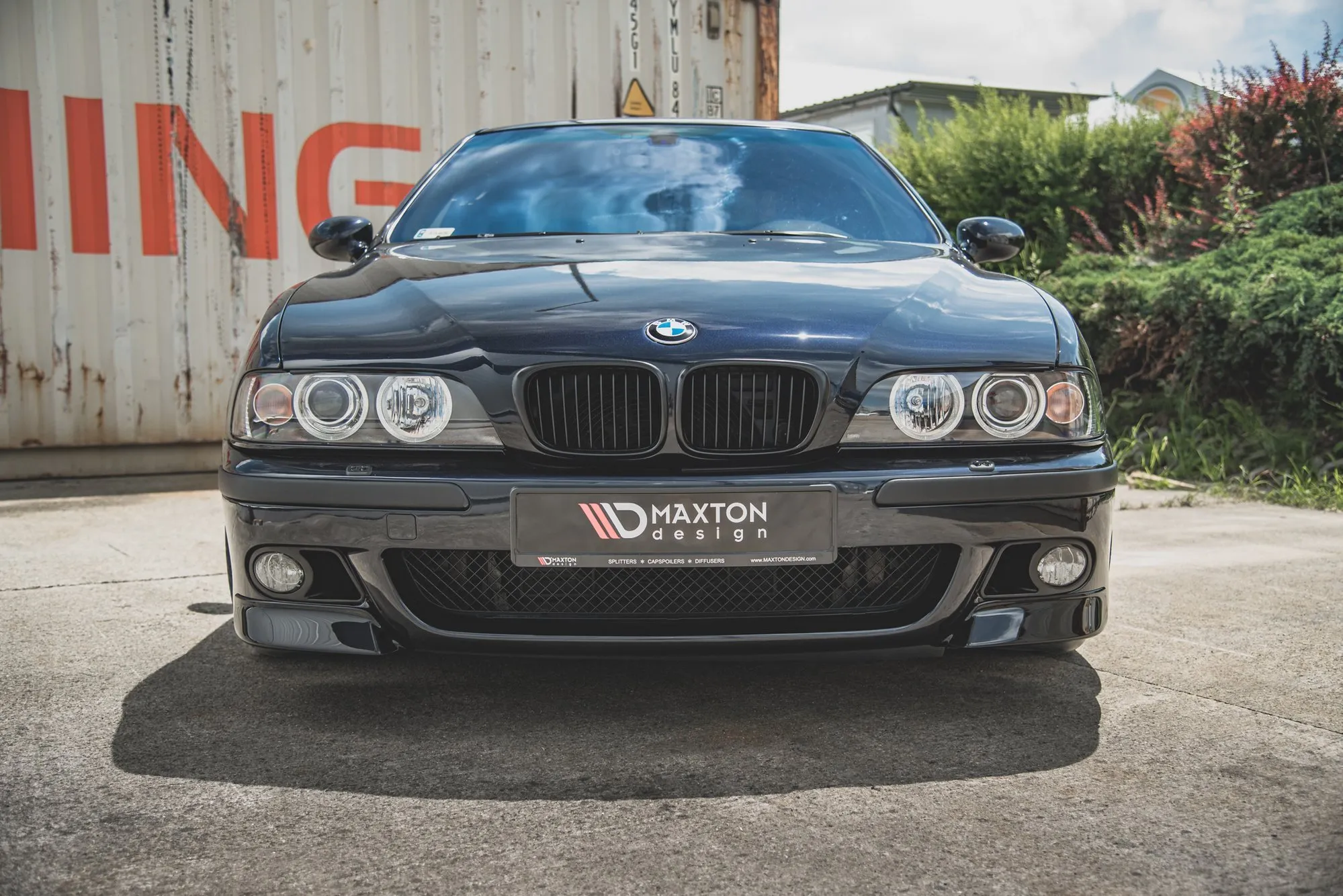 Frontsplitter sider BMW M5 E39 1998 - 2003 | Glossy Black Edition – bilde 4