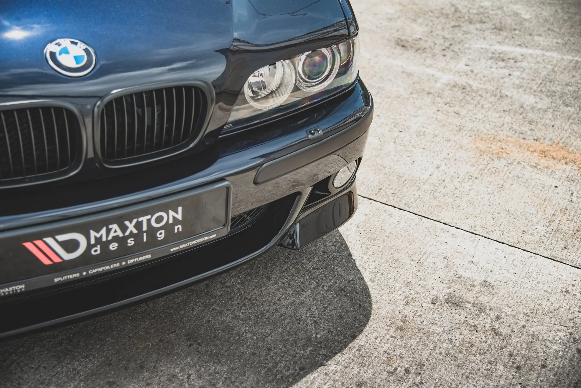 Frontsplitter sider BMW M5 E39 1998 - 2003 | Glossy Black Edition – bilde 5