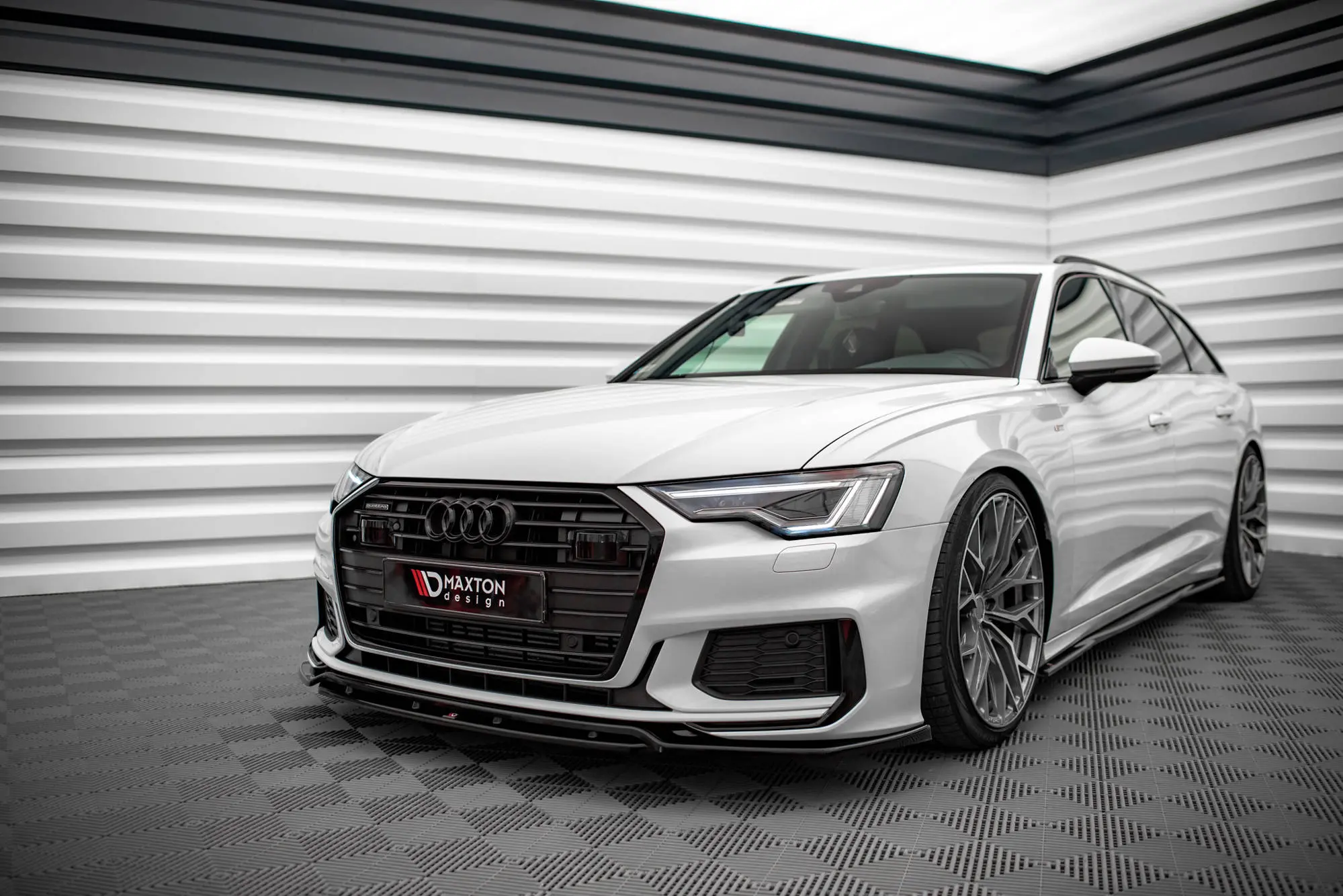 Frontspoile Audi A6 C8 S-Line 2018- > / S6 (C8) 2019 - 2025 | V.3 Glossy Black Edition – bilde 2
