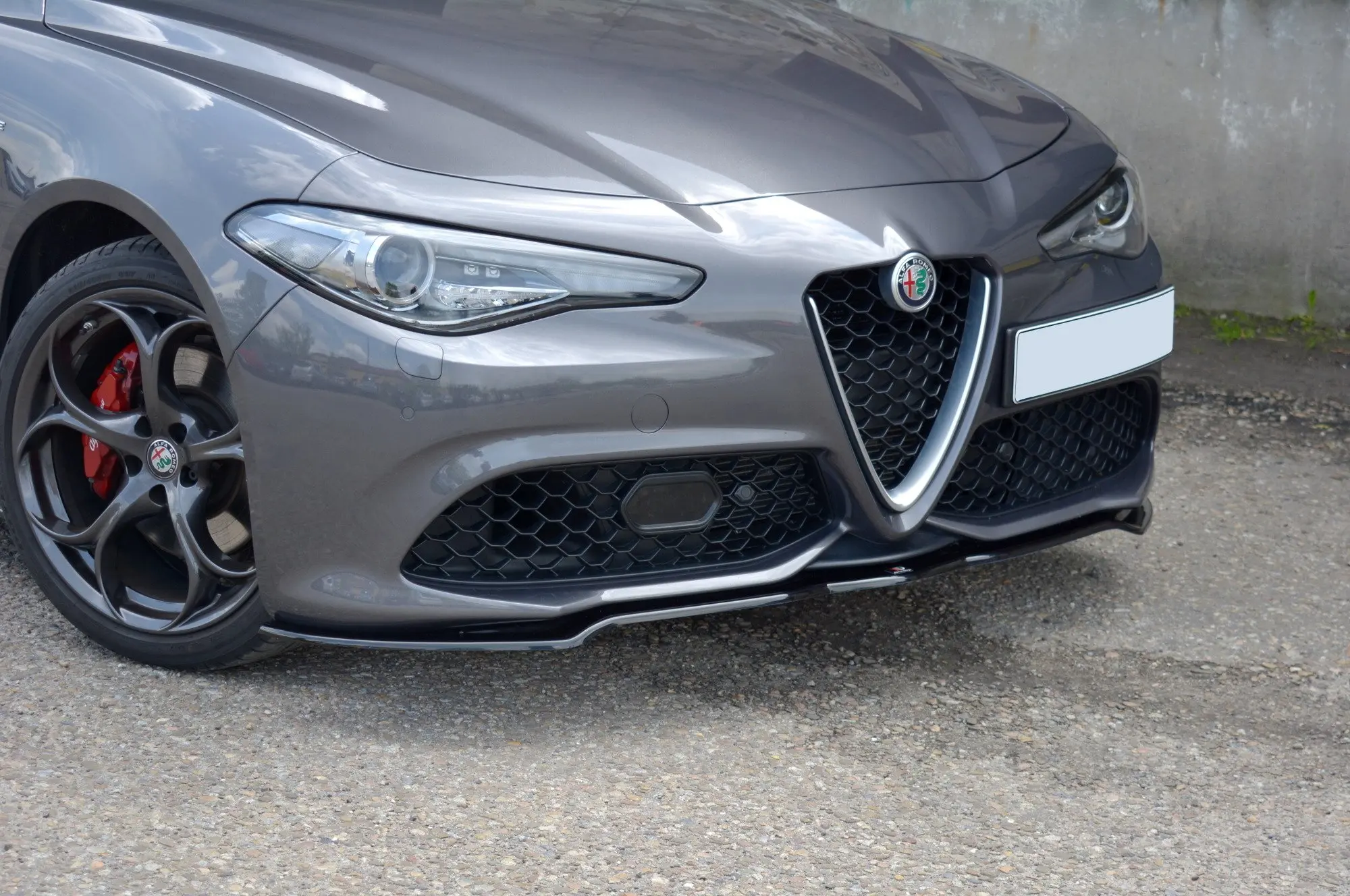 Frontspoiler Alfa Romeo Giulia Veloce 2015 -> | V.1 Glossy Black Edition