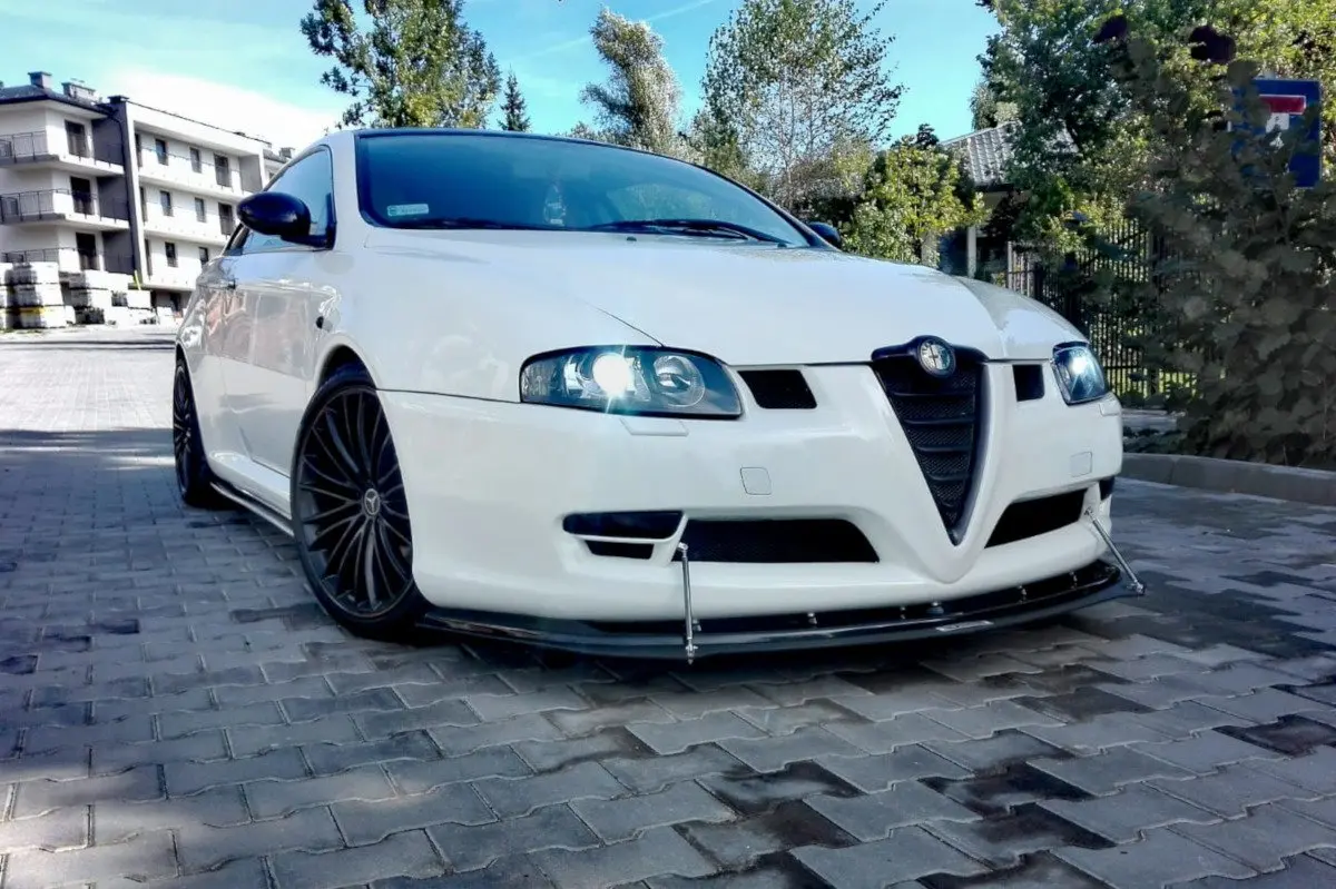 Frontspoiler Alfa Romeo GT 2004 - 2010 | Glossy Black Edition – bilde 3