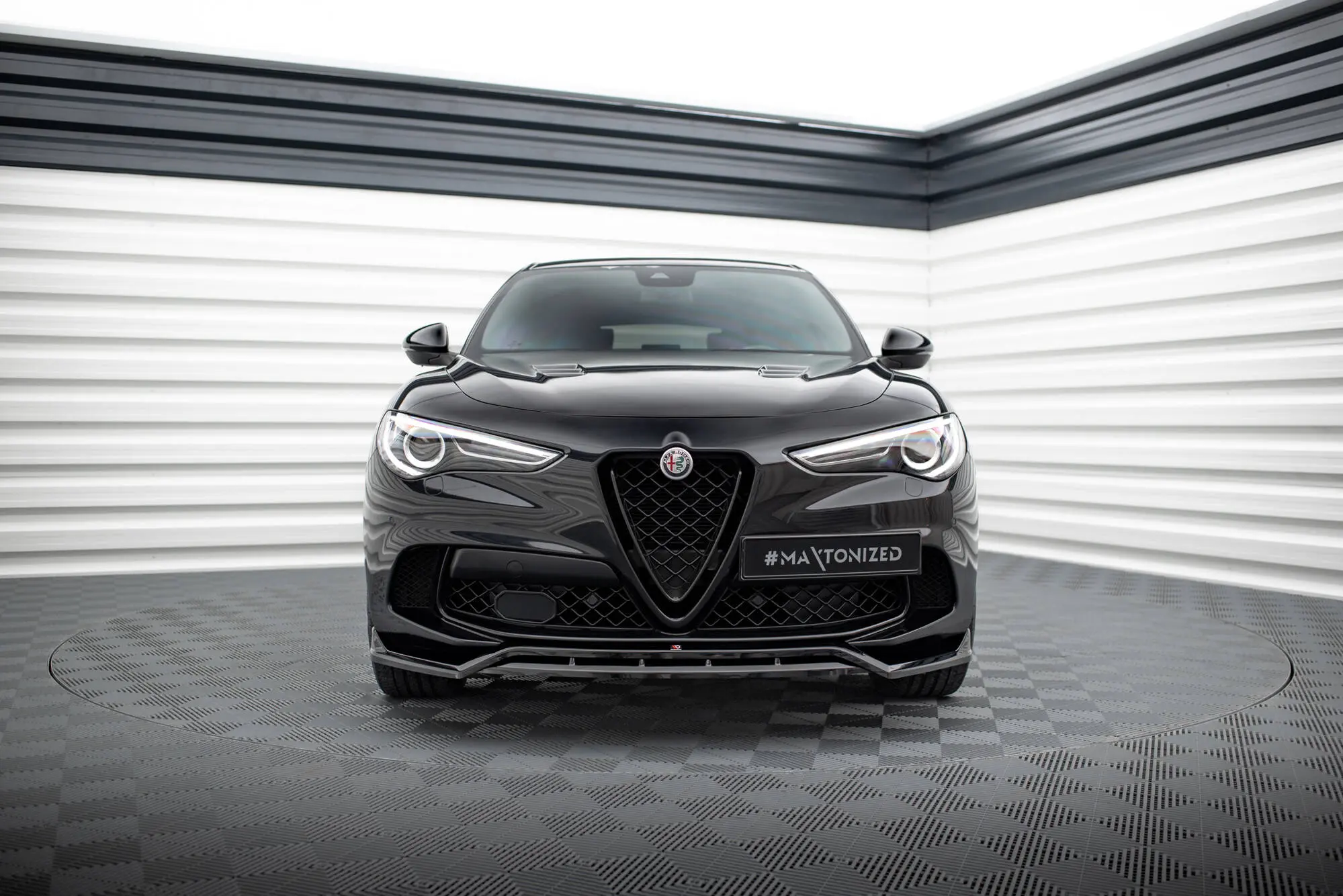 Frontspoiler Alfa Romeo Stelvio Quadrifoglio 2016 - 2020 | Glossy Black Edition – bilde 2