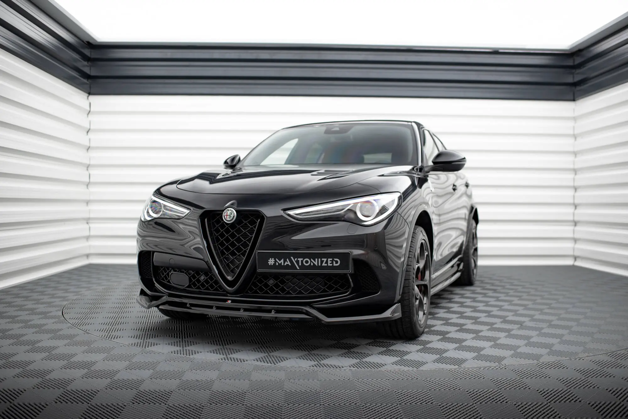 Frontspoiler Alfa Romeo Stelvio Quadrifoglio 2016 - 2020 | Glossy Black Edition – bilde 4