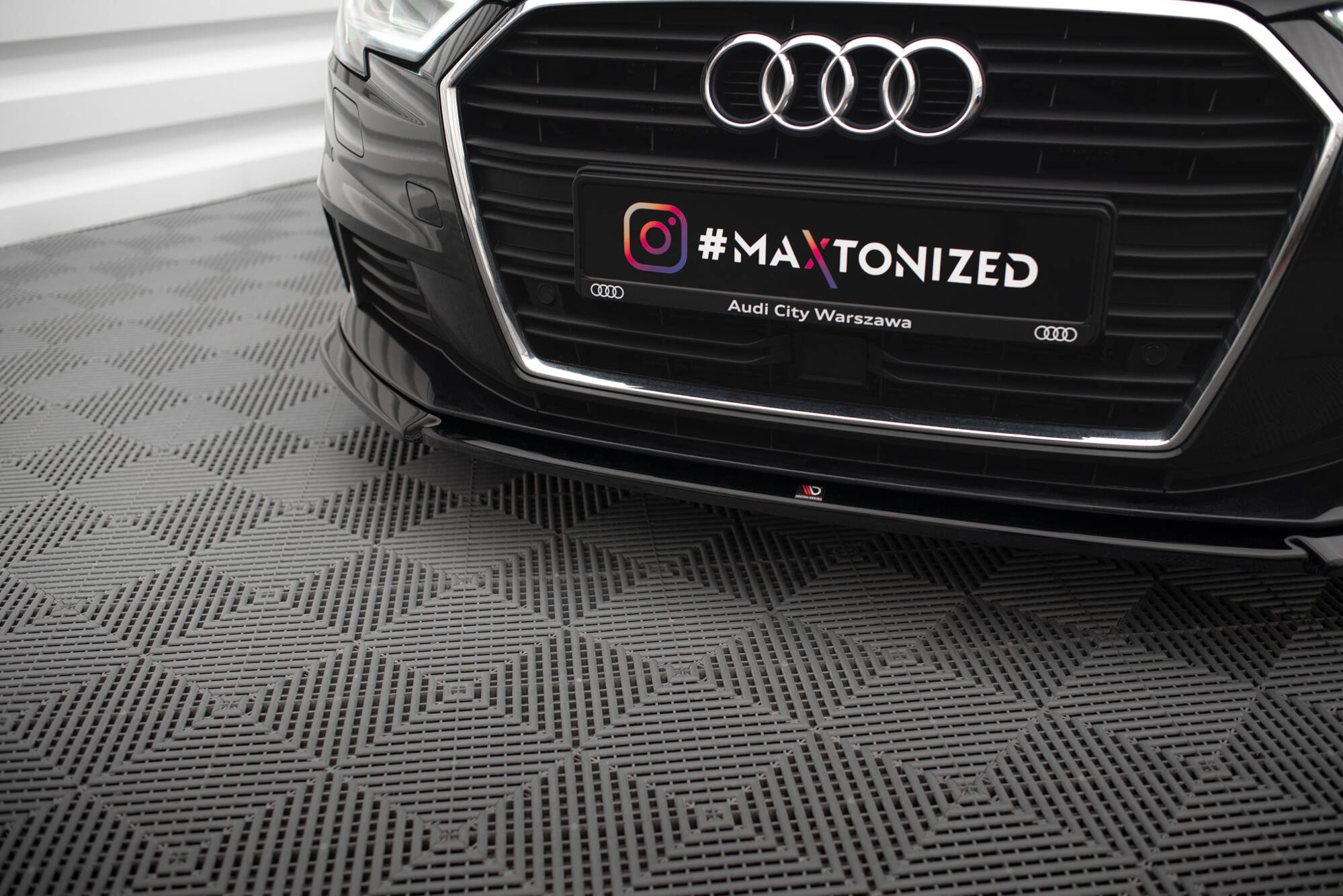 Frontspoiler Audi A3 8V Sportback Facelift 2016 - 2020 | V.2 Glossy Black Edition