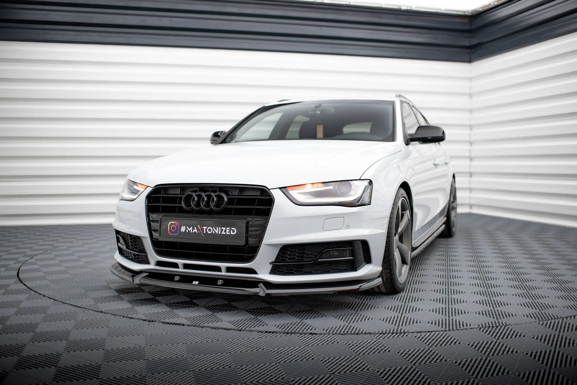 Frontspoiler Audi A4 B8 Competition facelift 2011 - 2015 | V.1 Glossy Black Edition – bilde 4