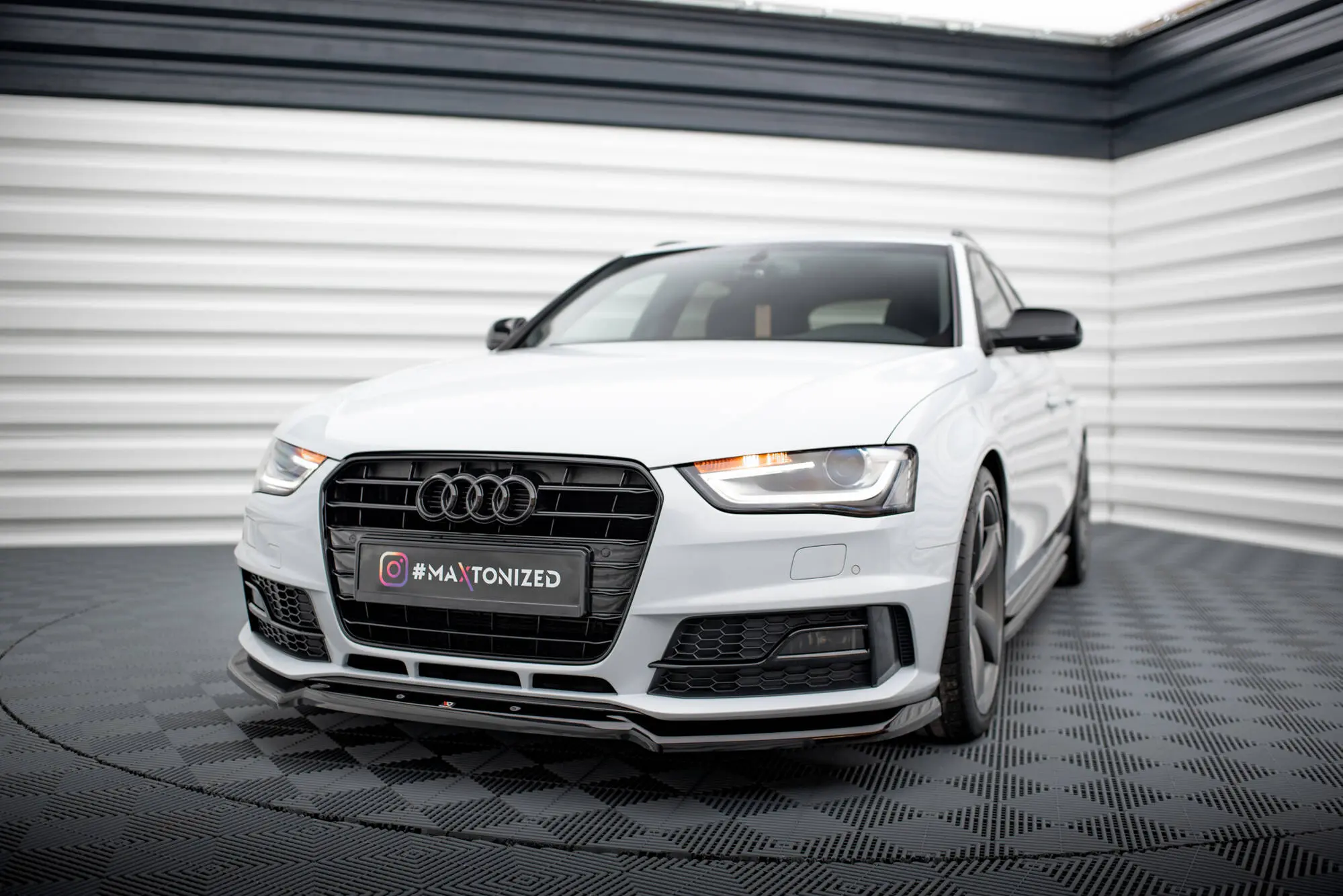 Frontspoiler Audi A4 B8 Competition facelift 2011 - 2015 | V.2 Glossy Black Edition – bilde 3