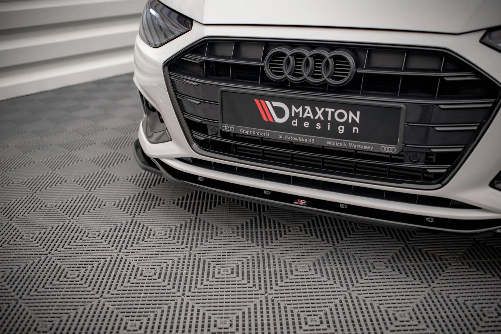 Frontspoiler Audi A4 B9 Facelift 2019 - 2024 | V.2 Glossy Black Edition