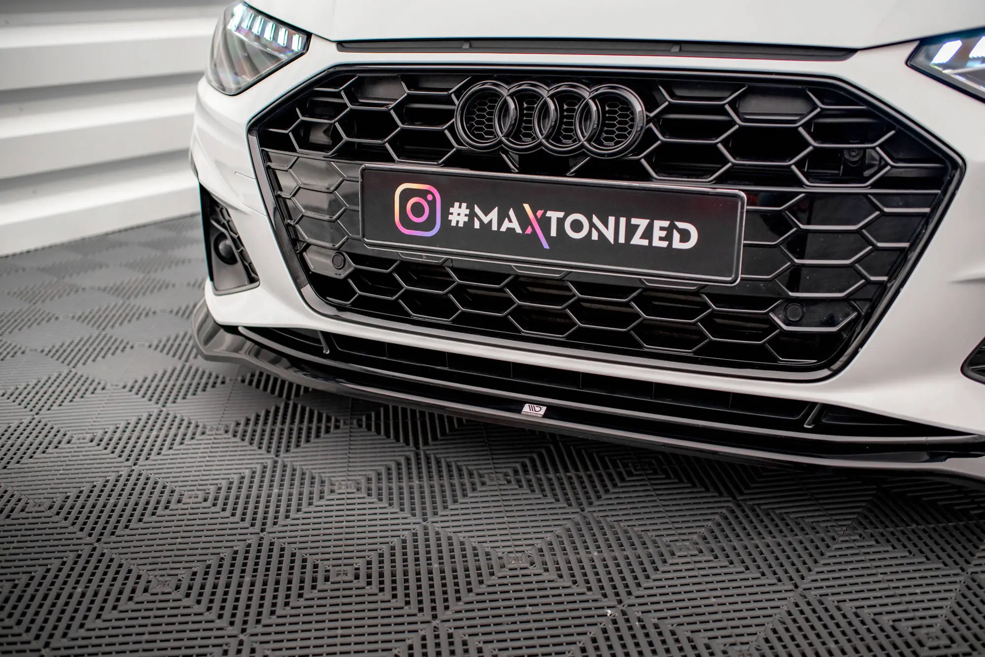 Frontspoiler Audi A4 B9 S-Line / Audi S4 B9 Facelift 2019 - 2024 | V.2 Glossy Black Edition