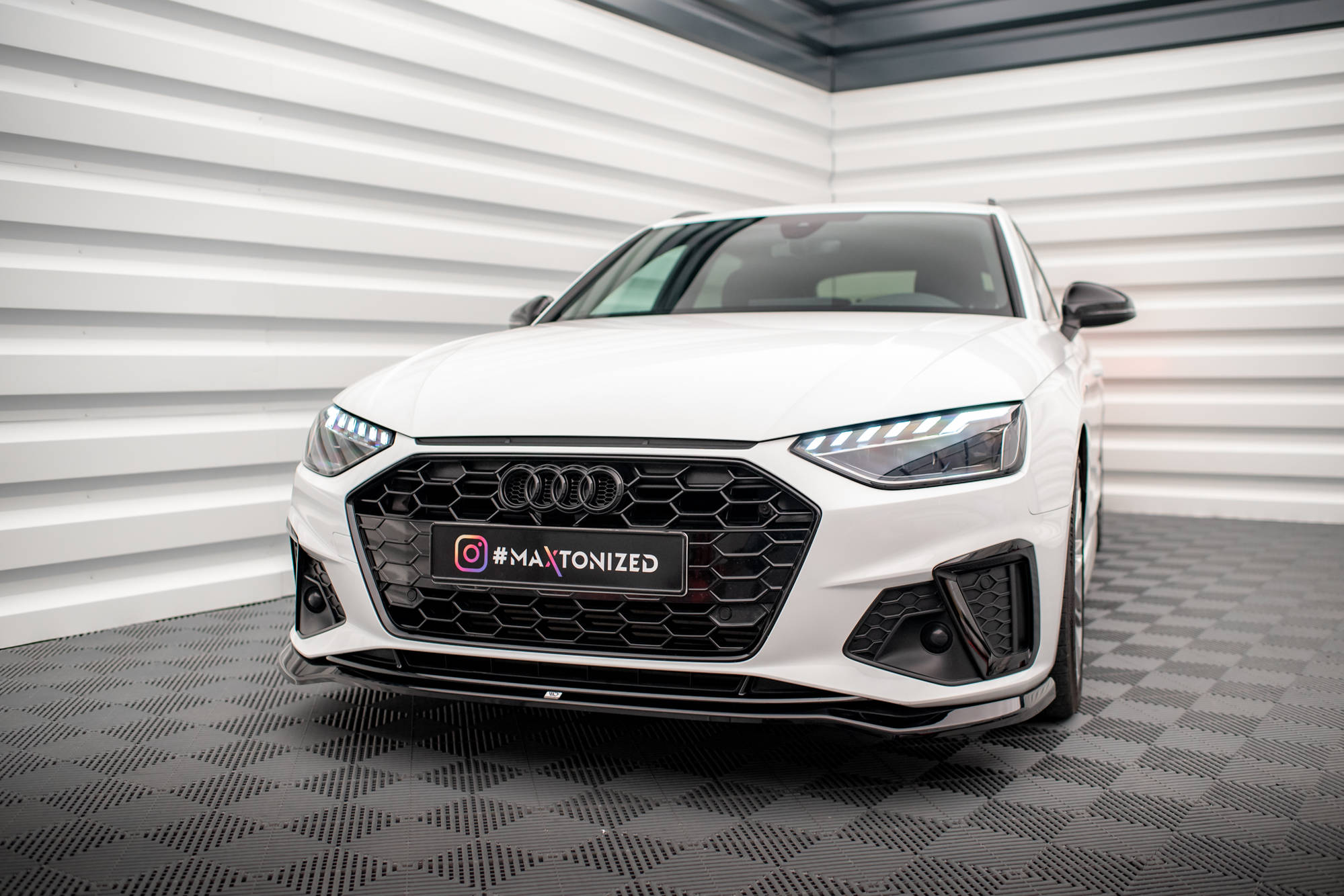 Frontspoiler Audi A4 B9 S-Line / Audi S4 B9 Facelift 2019 - 2024 | V.2 Glossy Black Edition – bilde 4