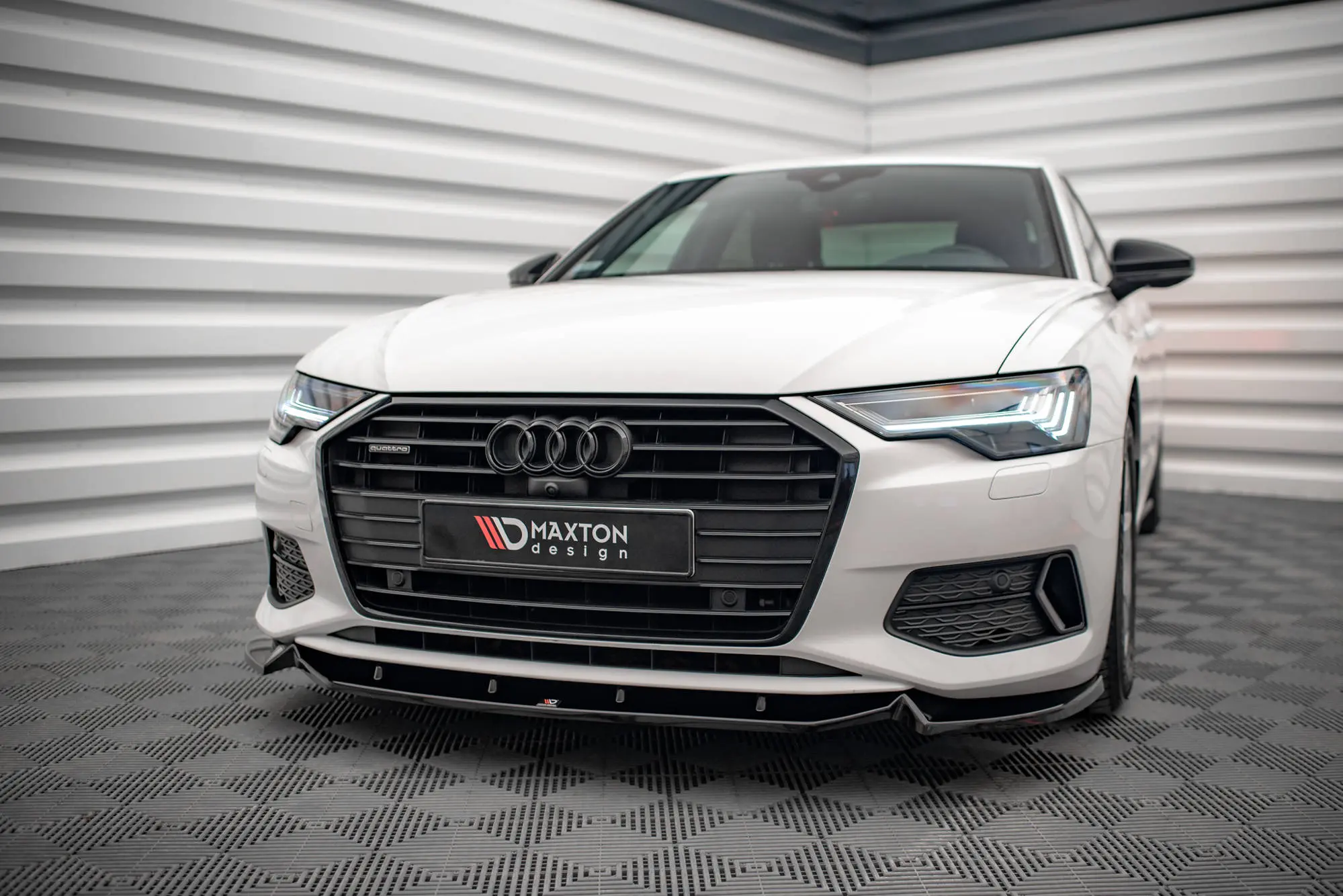 Frontspoiler Audi A6 C8 2018 - 2023 | V.2 Glossy Black Edition