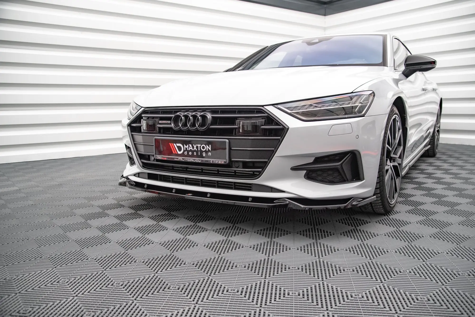 Frontspoiler Audi A7 Sportback 4K 2018 -> | V.2 Glossy Black Edition