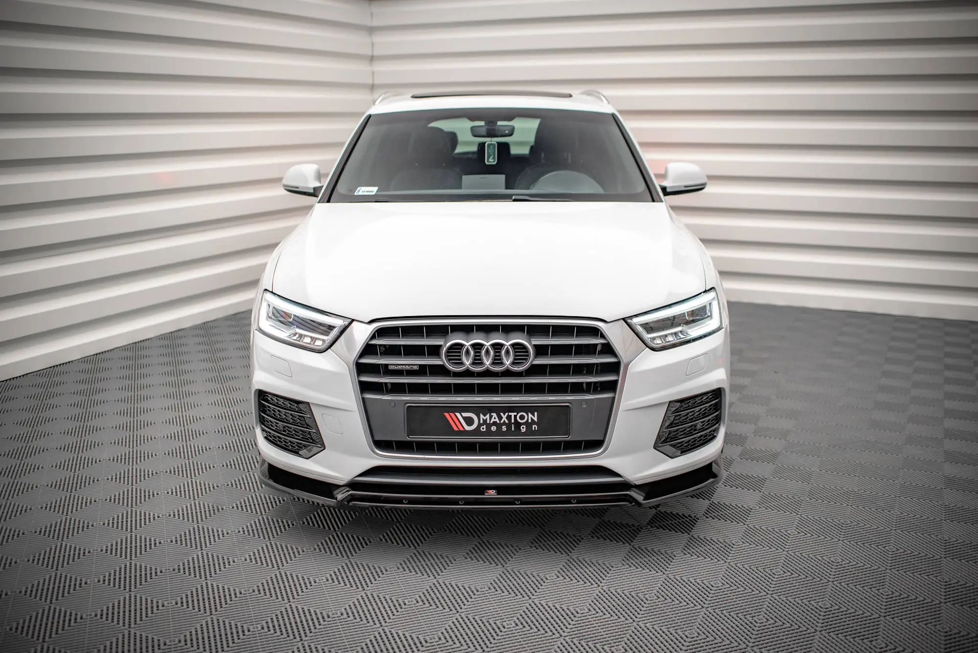 Frontspoiler Audi Q3 8U Sport Facelift 2014 - 2018 | V.2 Glossy Black Edition – bilde 2