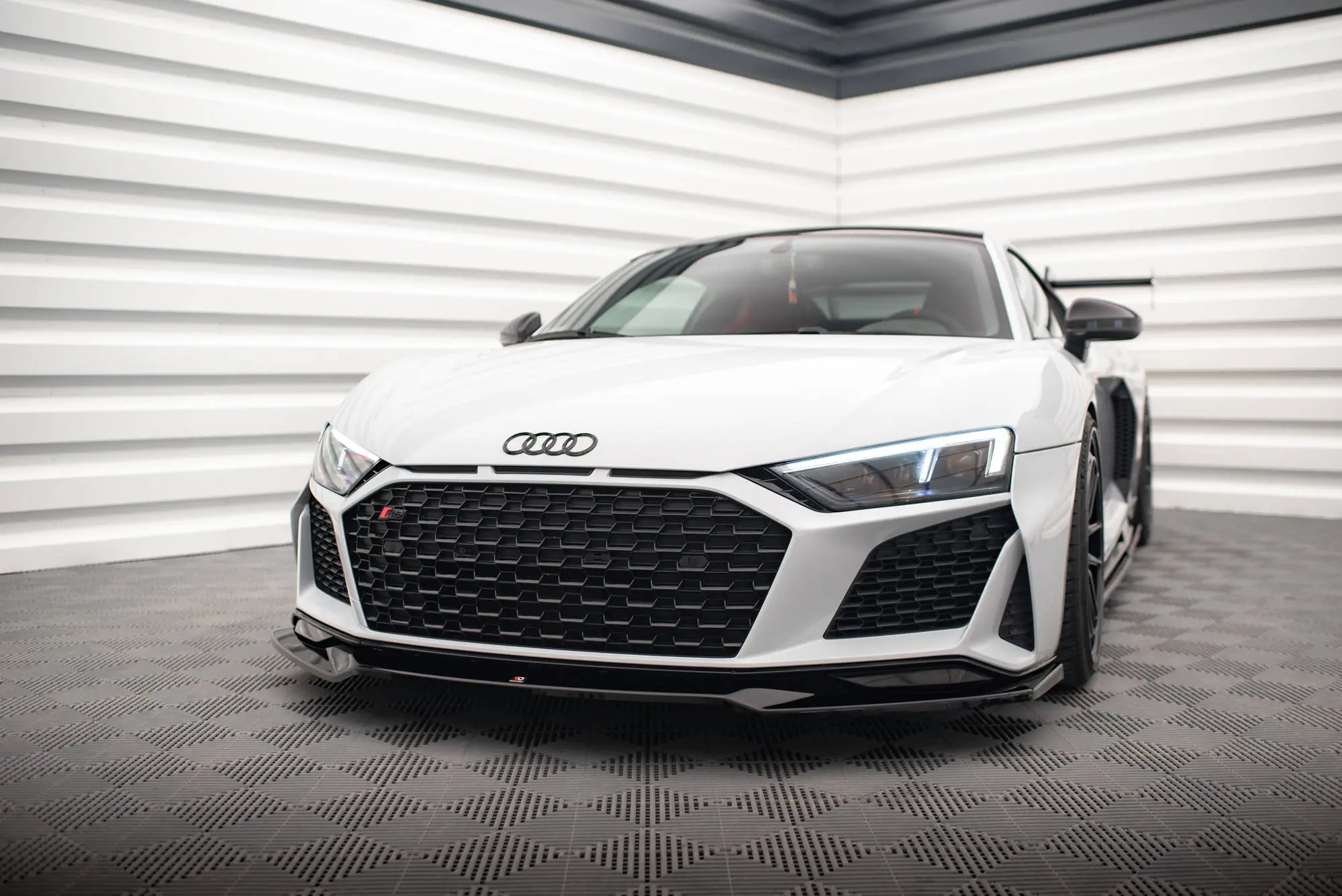 Frontspoiler Audi R8 II Facelift 2018-2023 | V.3 Glossy Black Edition – bilde 4
