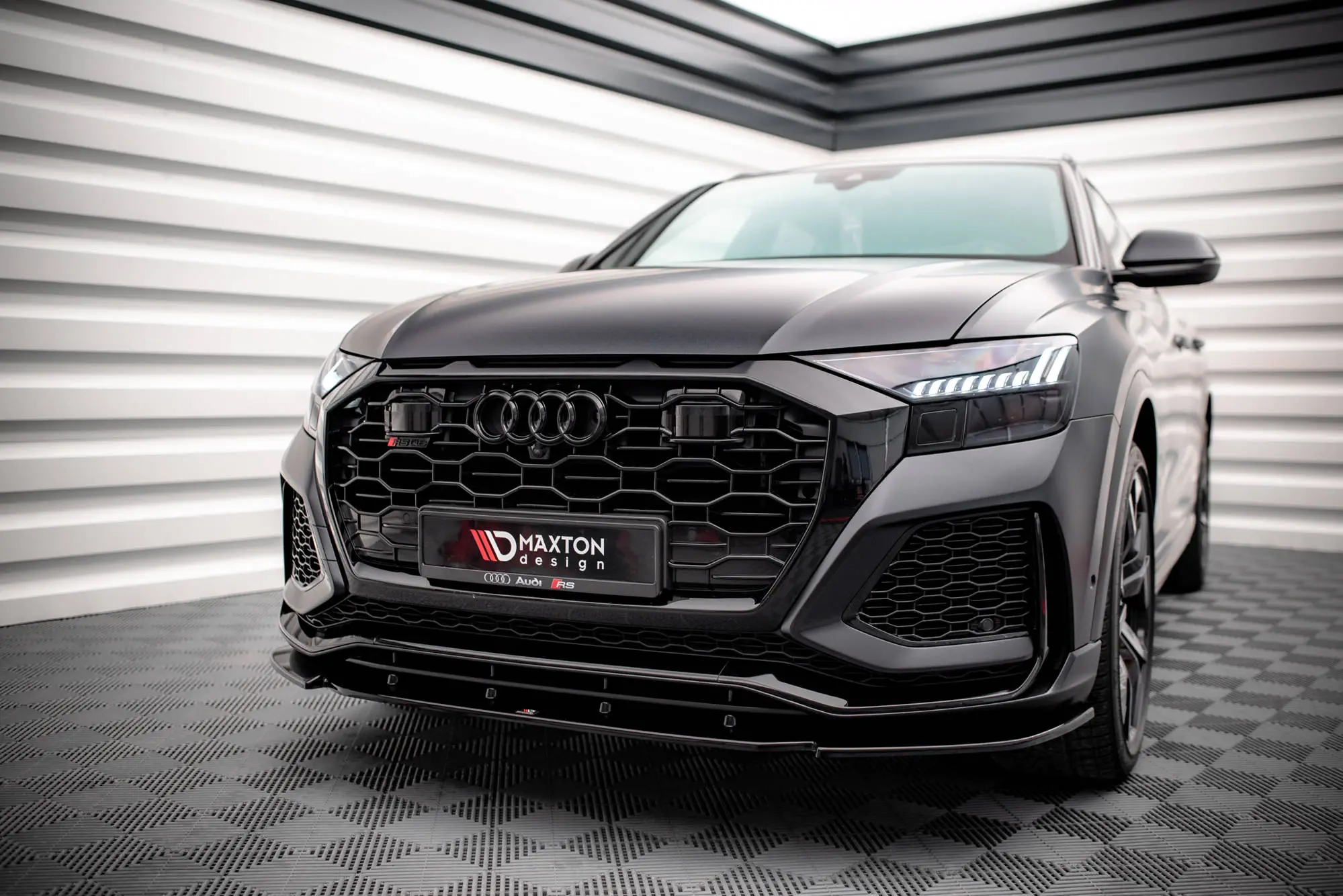 Frontspoiler Audi RS Q8 Mk1 2019 -> | V.1 Glossy Black Edition – bilde 3