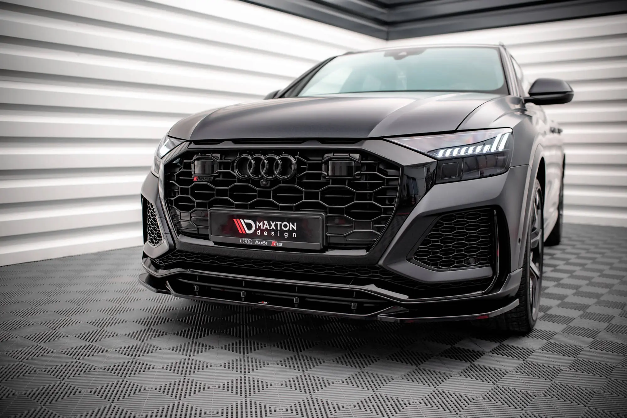 Frontspoiler Audi RS Q8 Mk1 2019 -> | V.2 Glossy Black Edition – bilde 2