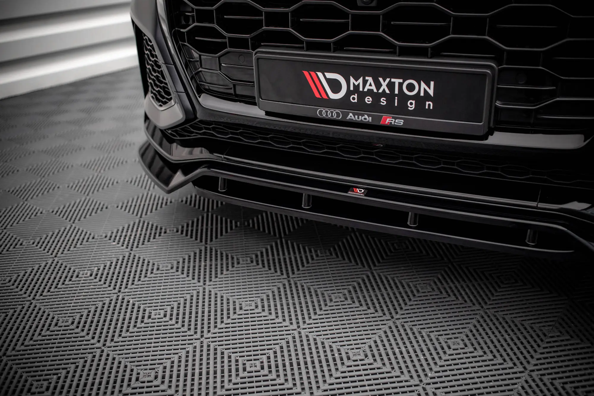 Frontspoiler Audi RS Q8 Mk1 2019 -> | V.3 Glossy Black Edition