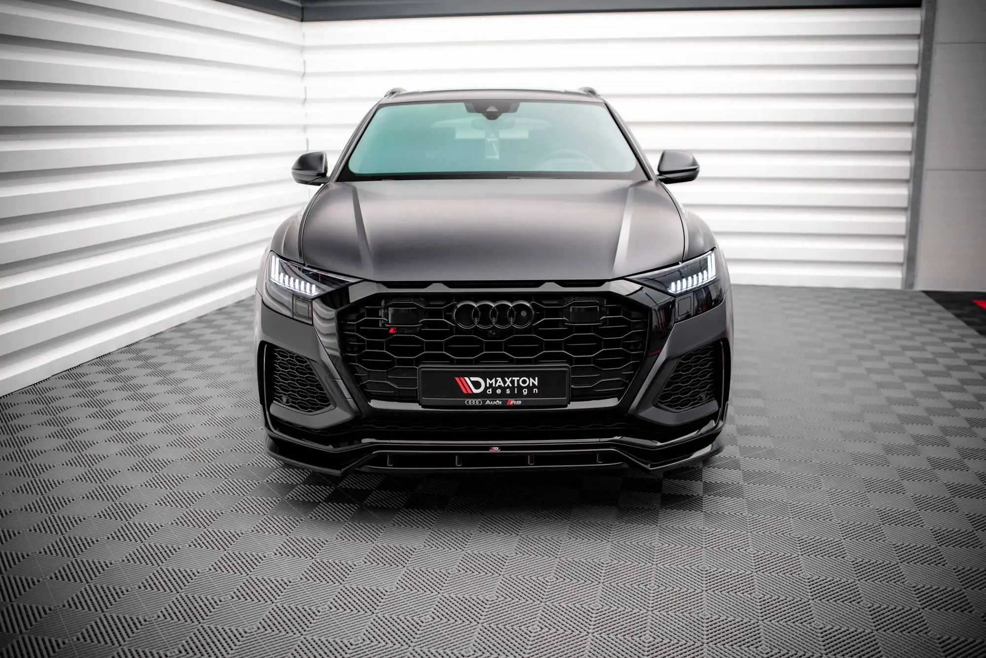Frontspoiler Audi RS Q8 Mk1 2019 -> | V.3 Glossy Black Edition – bilde 2