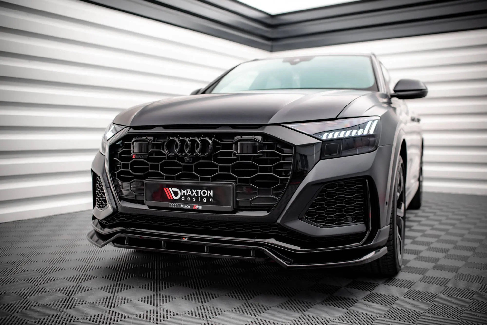 Frontspoiler Audi RS Q8 Mk1 2019 -> | V.3 Glossy Black Edition – bilde 3