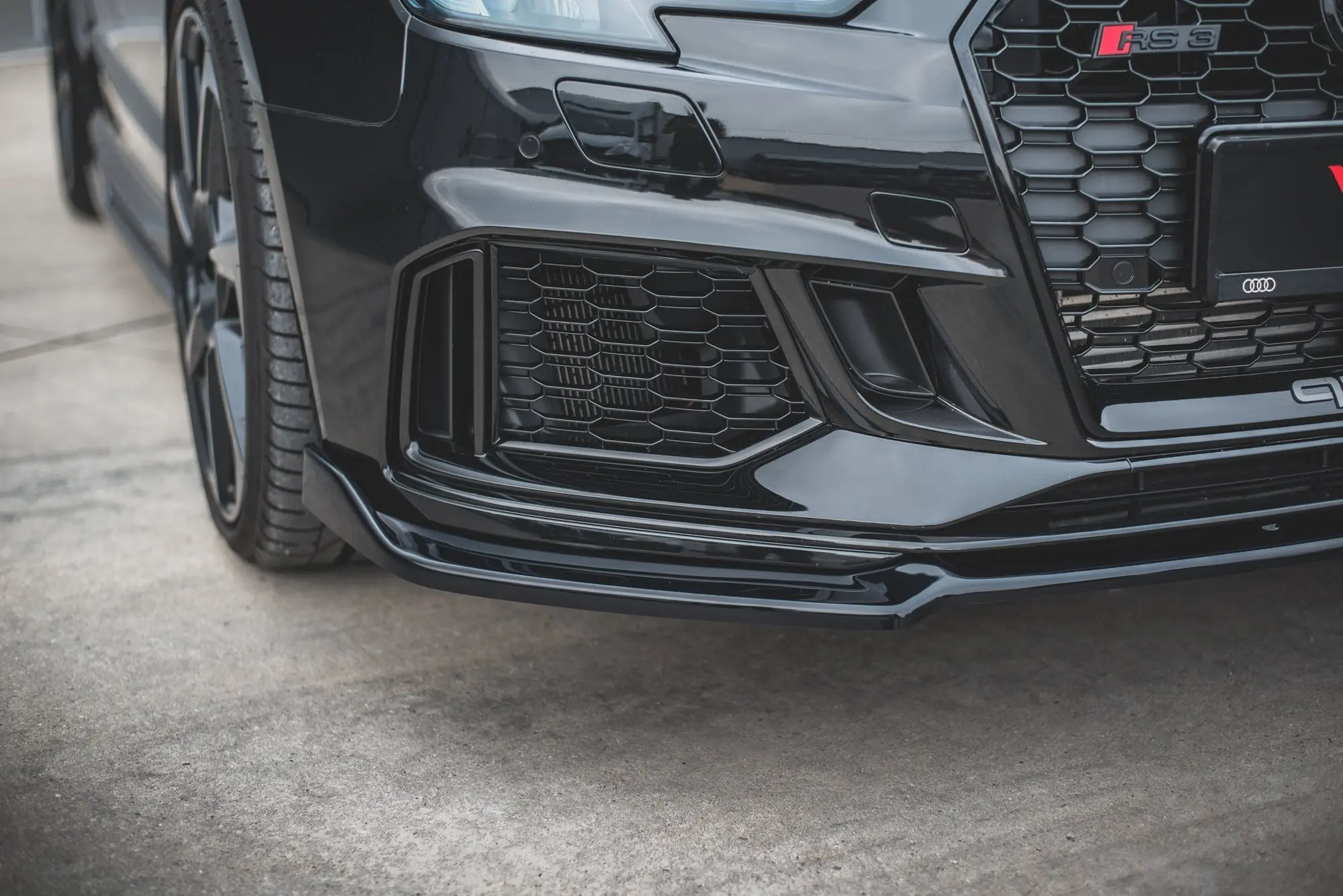 Frontspoiler Audi RS3 (8V) Sportback Facelift 2017-2020 | V.3 Glossy Black Edition – bilde 5