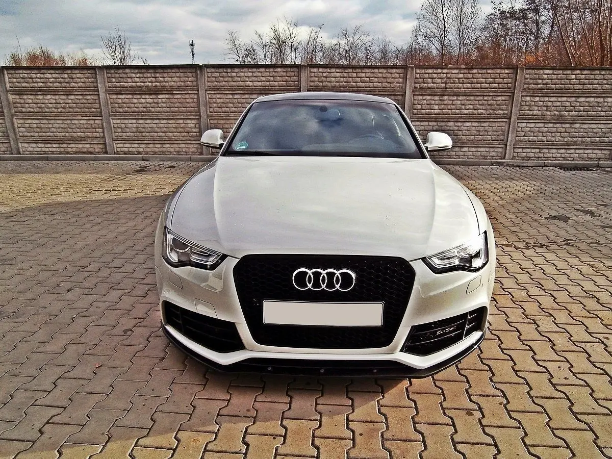 Frontspoiler Audi RS5 (8T) 2010-2016 | Glossy Black Edition – bilde 5