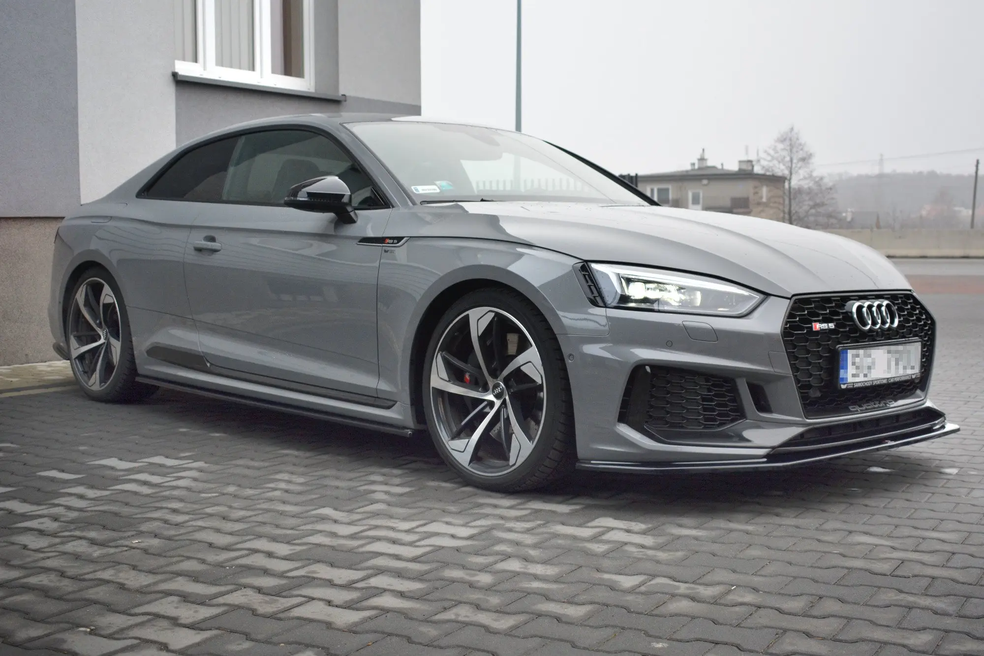 Frontspoiler Audi RS5 (F5) Coupe / Sportback 2017-2019 | V.2 Glossy Black Edition – bilde 6