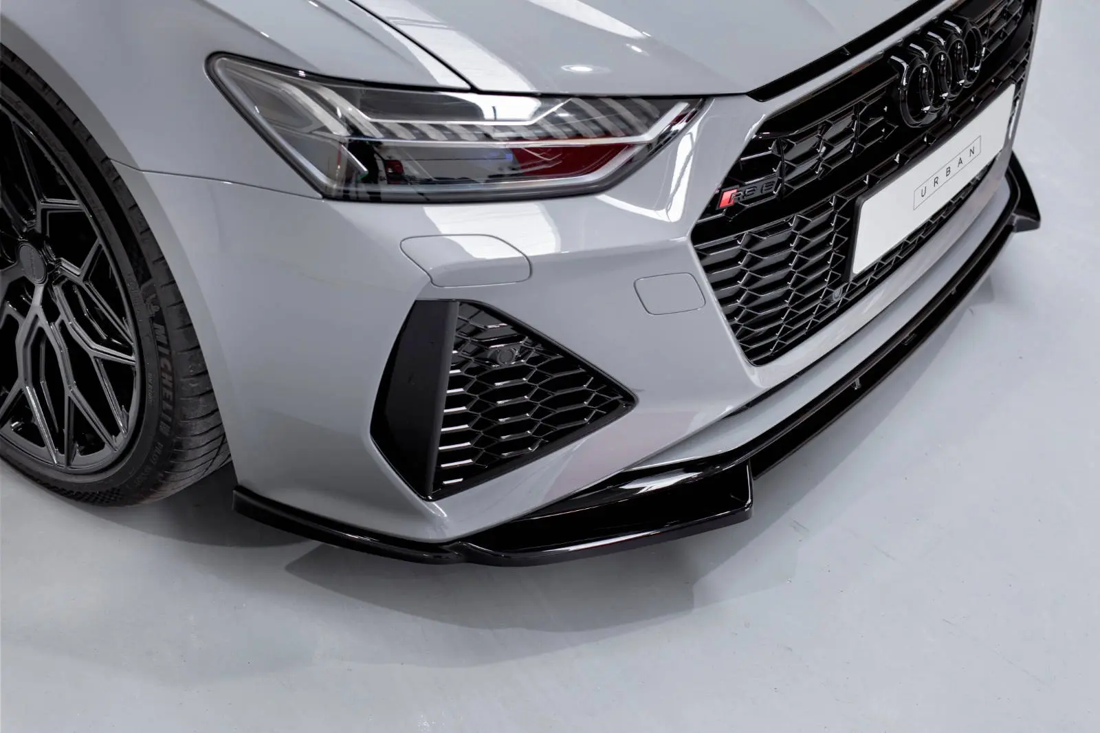 Frontspoiler Audi RS6 (C8) / Audi RS7 (C8) 2019 -> | V.1 Glossy Black Edition