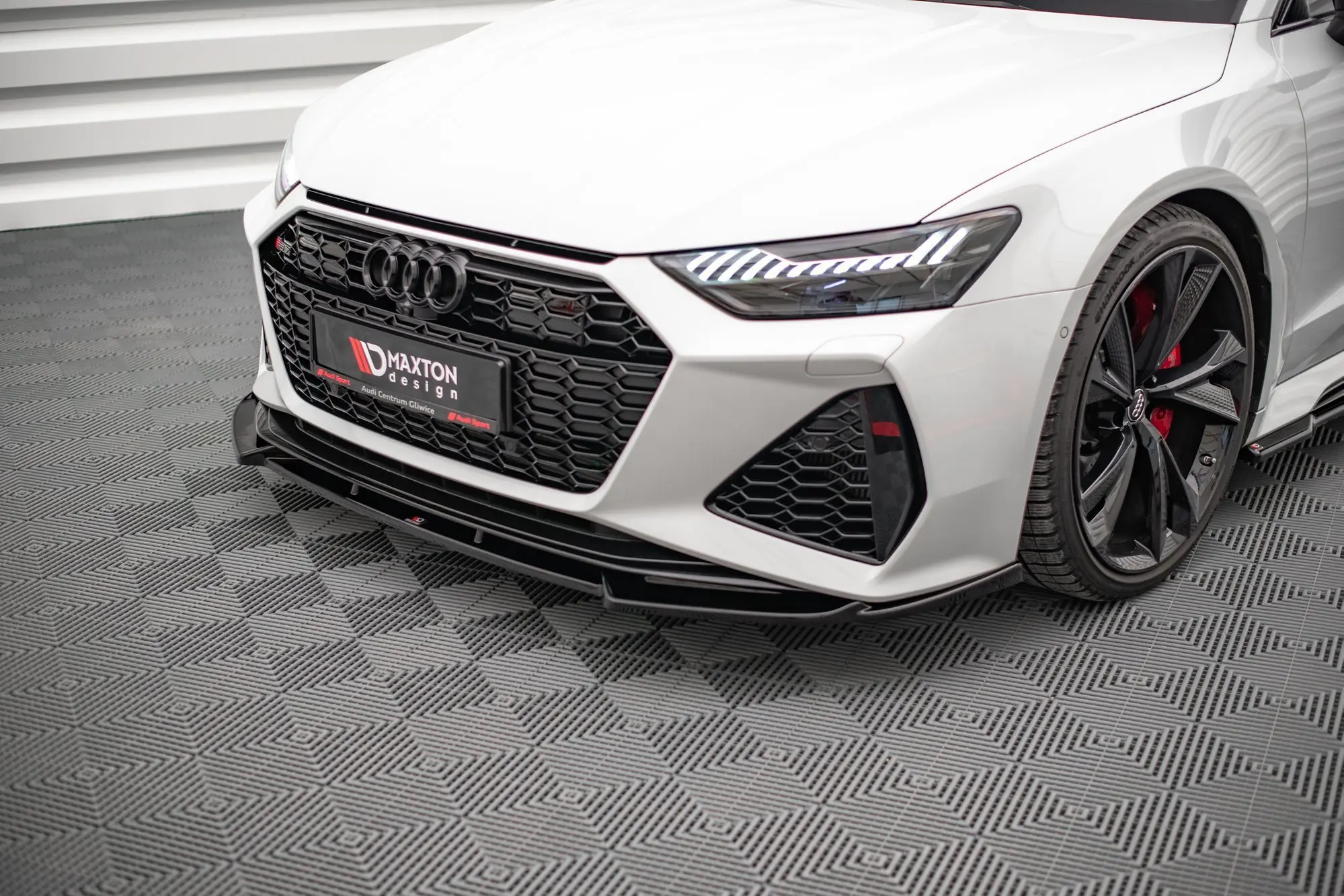 Frontspoiler Audi RS6 (C8) / Audi RS7 (C8) 2019 -> | V.1 Glossy Black Edition – bilde 4