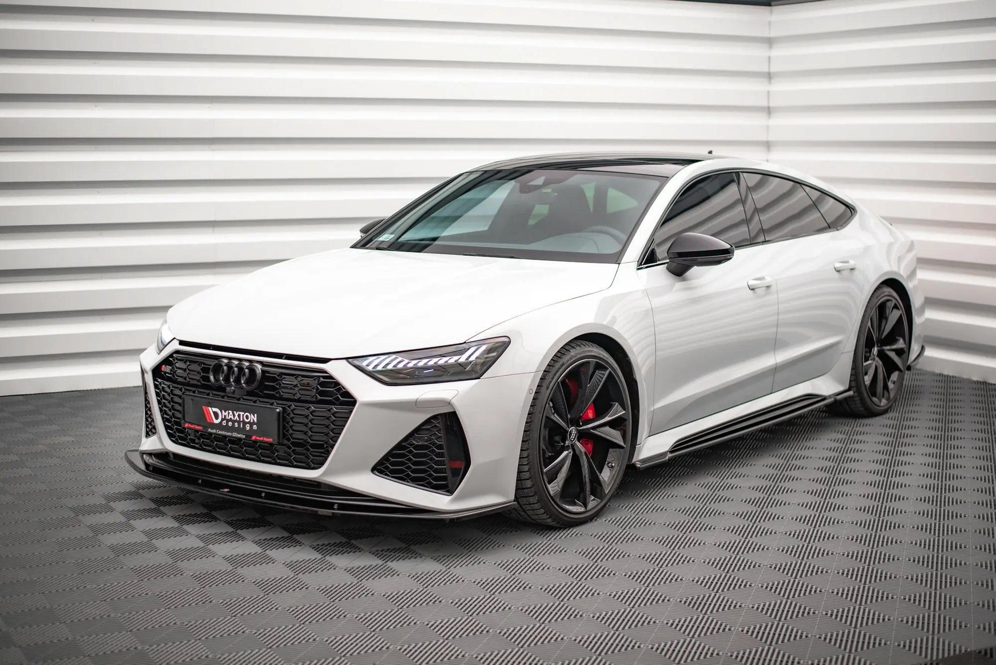 Frontspoiler Audi RS6 (C8) / Audi RS7 (C8) 2019 -> | V.2 Glossy Black Edition – bilde 2