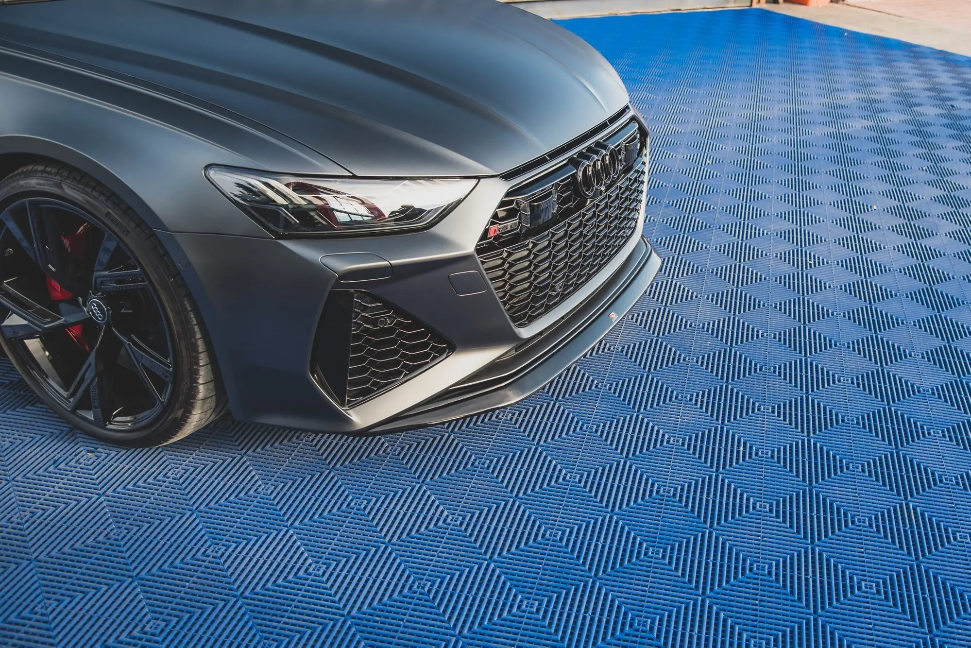 Frontspoiler Audi RS6 (C8) / Audi RS7 (C8) 2019 -> | V.3 Glossy Black Edition