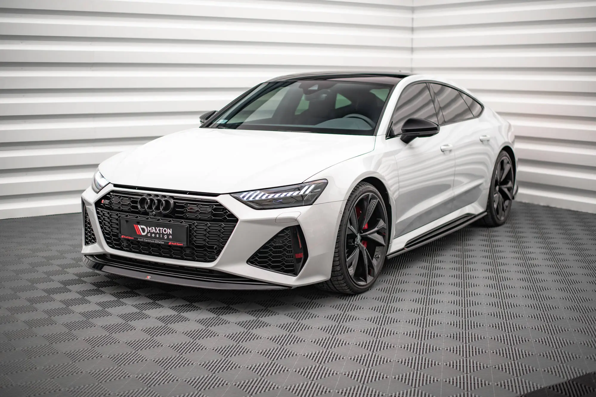 Frontspoiler Audi RS6 (C8) / Audi RS7 (C8) 2019 -> | V.3 Glossy Black Edition – bilde 4