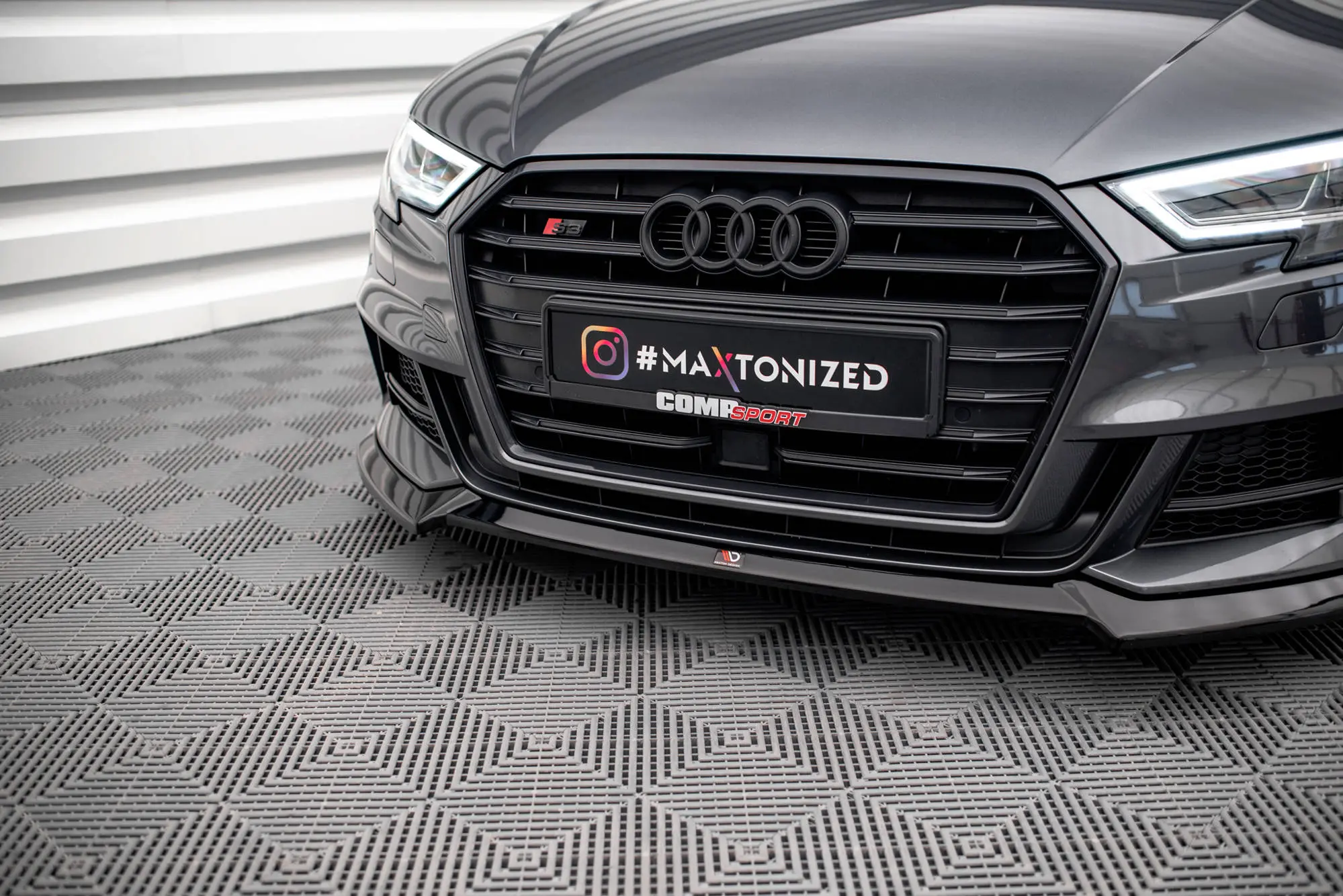 Frontspoiler Audi S3 (8V) Sportback / A3 S-Line (8V) Sportback Facelift 2016 - 2019 | V.3 Glossy Black Edition