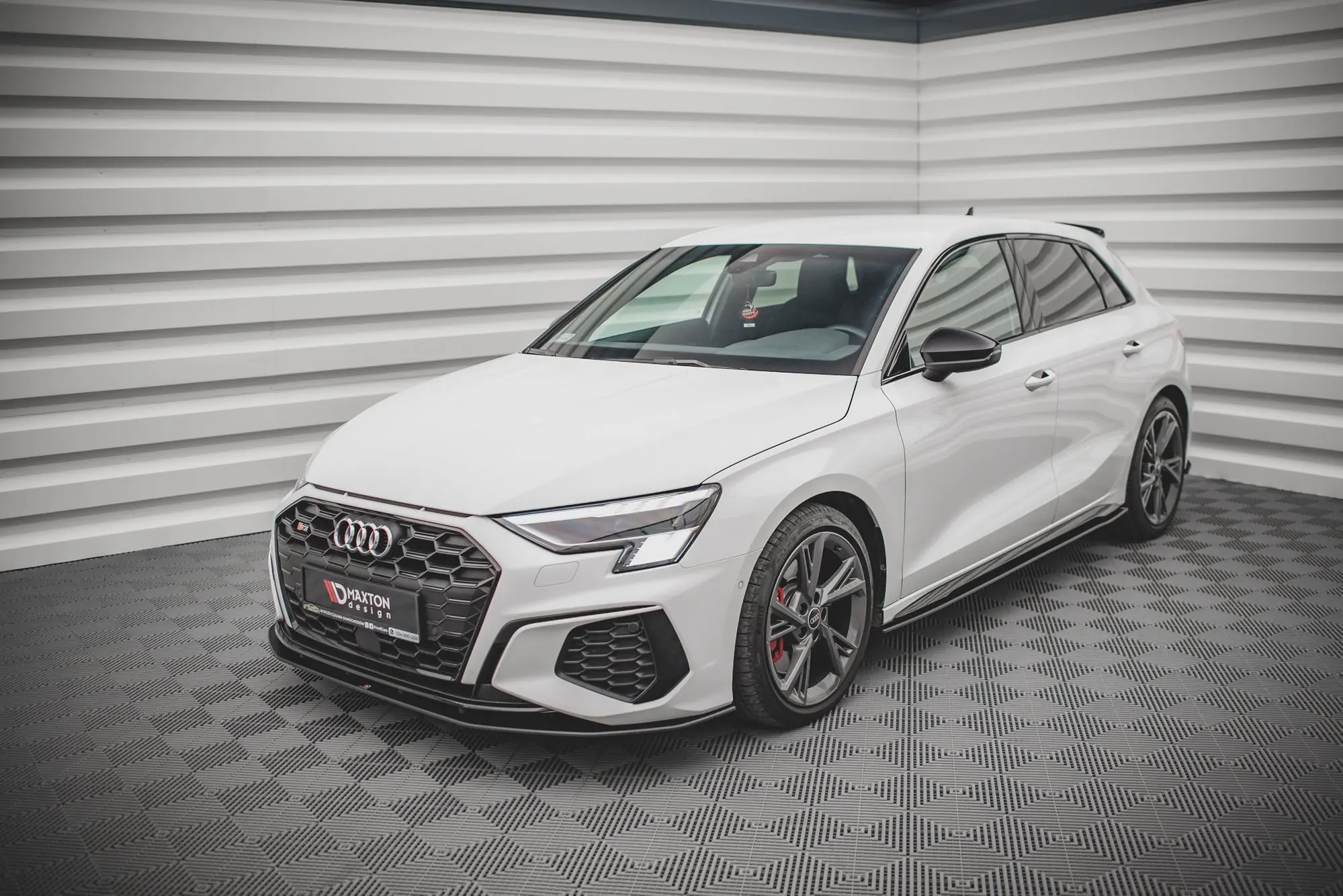 Frontspoiler Audi S3/ A3 S-Line (8Y) 2020 -> | Street Pro Black Edition – bilde 3