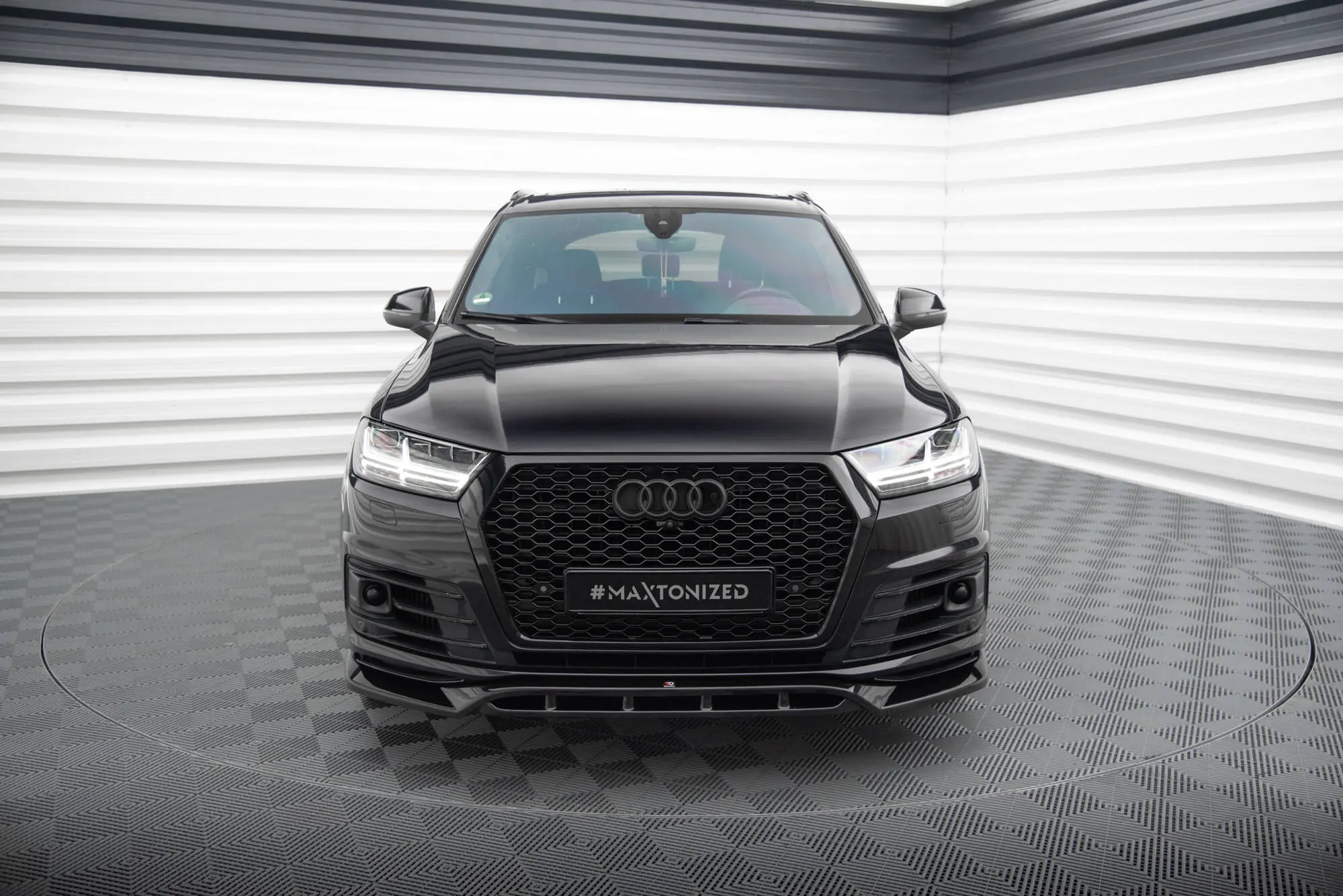 Frontspoiler Audi SQ7 / Q7 S-Line mk2 2015 - 2019 | V.2 Glossy Black Edition – bilde 3