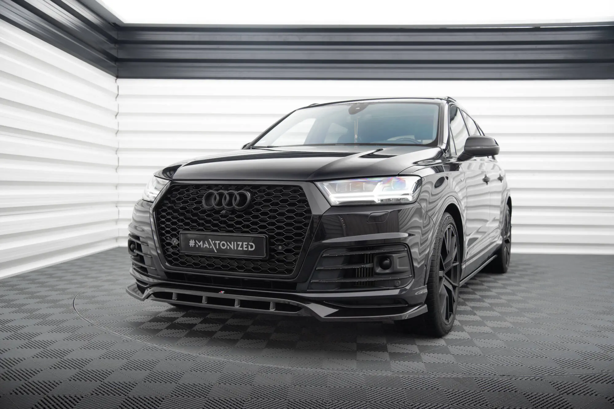 Frontspoiler Audi SQ7 / Q7 S-Line mk2 2015 - 2019 | V.2 Glossy Black Edition – bilde 4