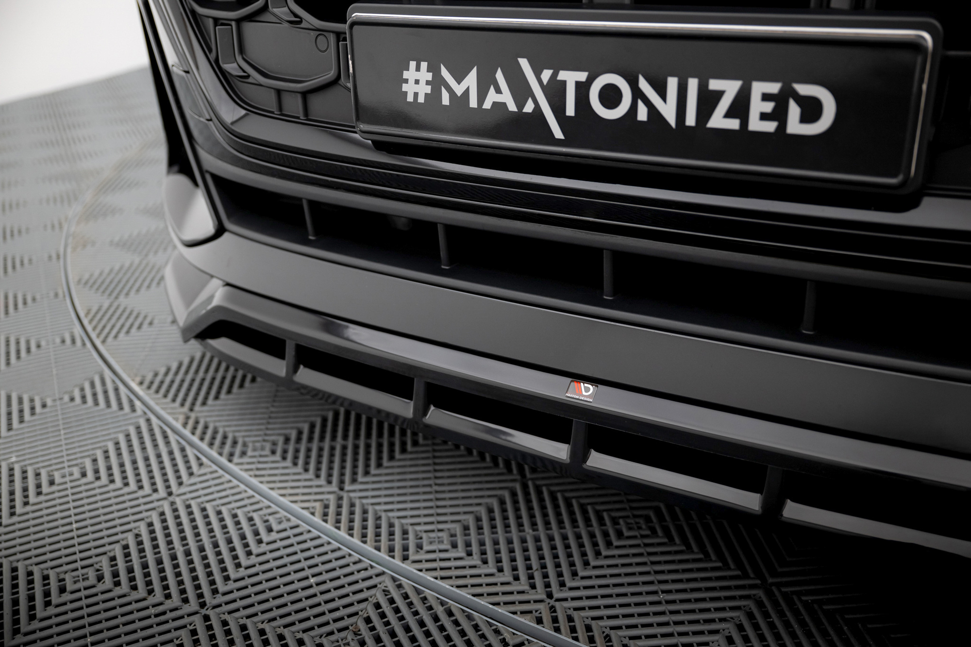 Frontspoiler Audi (SQ8/Q8) I Facelift 2023 -> | Sport Glossy Black Edition – bilde 3