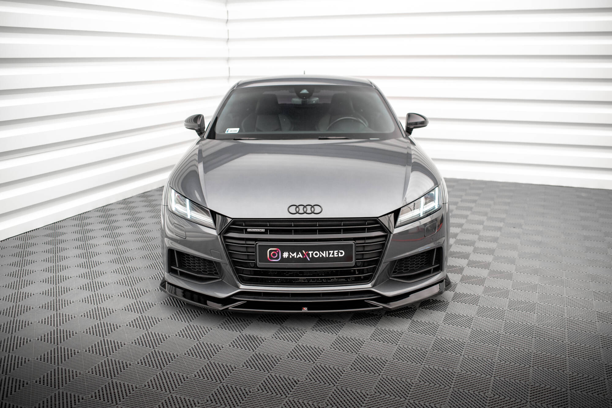 Frontspoiler Audi TT (8S) S-Line / TT S (8S) 2014 - 2018 | V.1 Glossy Black Edition – bilde 3