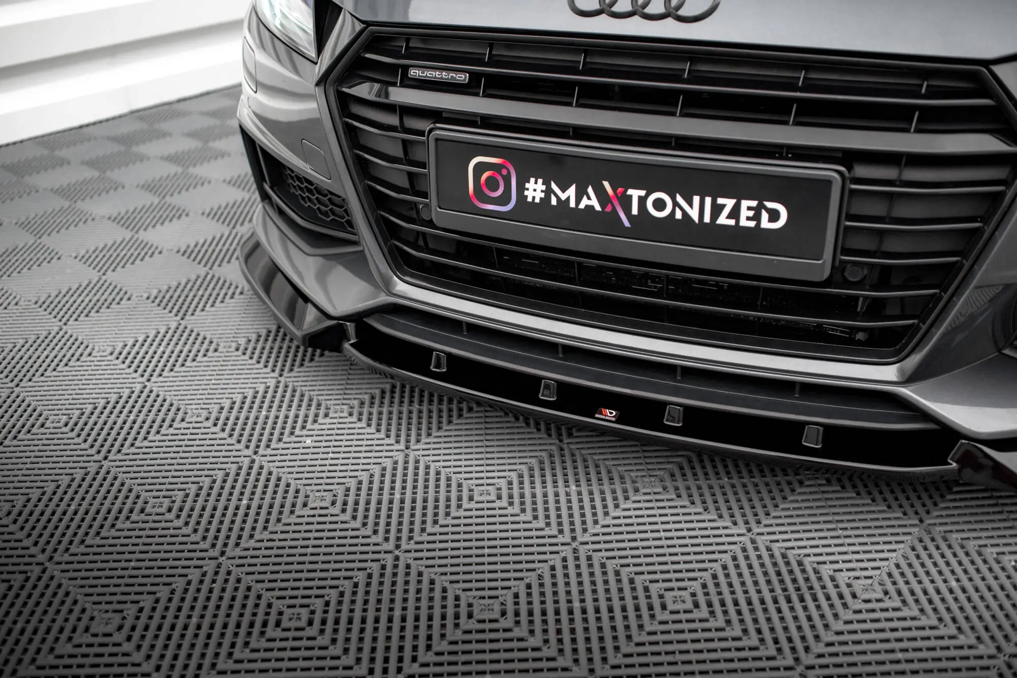 Frontspoiler Audi TT (8S) S-Line / TT S (8S) 2014 - 2018 | V.2 Glossy Black Edition