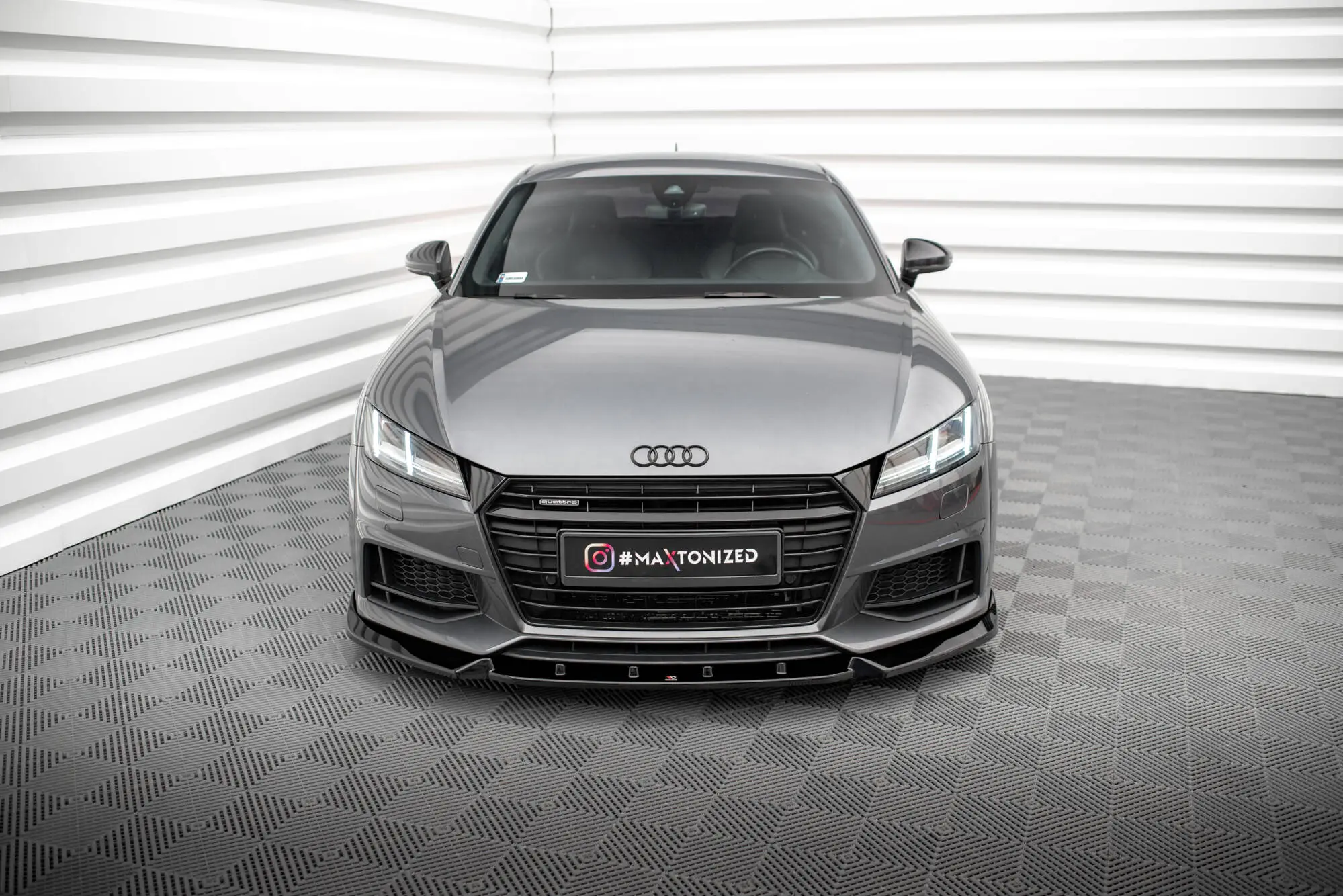 Frontspoiler Audi TT (8S) S-Line / TT S (8S) 2014 - 2018 | V.2 Glossy Black Edition – bilde 4