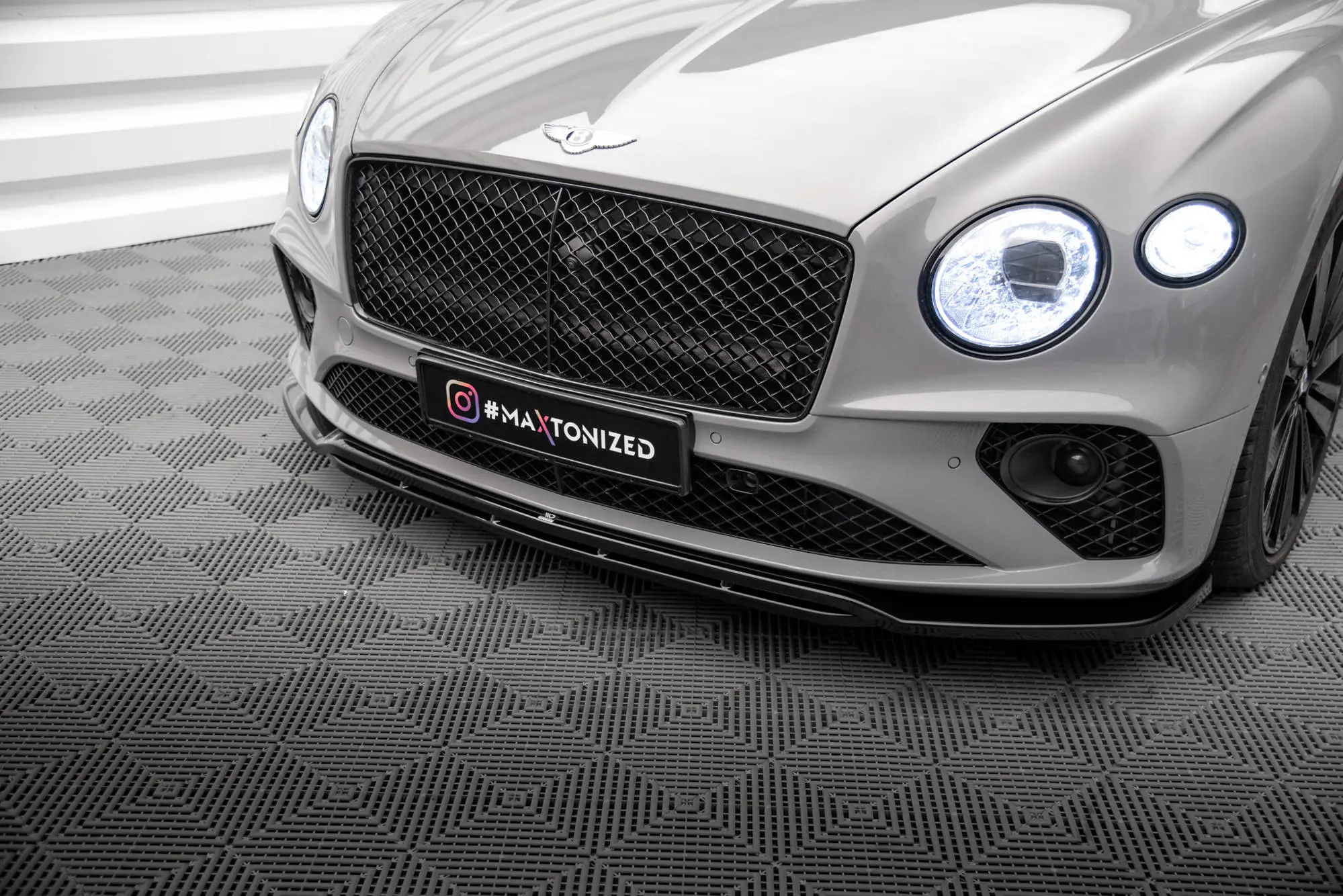Frontspoiler Bentley Continental GT III 2018-> | Glossy Black Edition