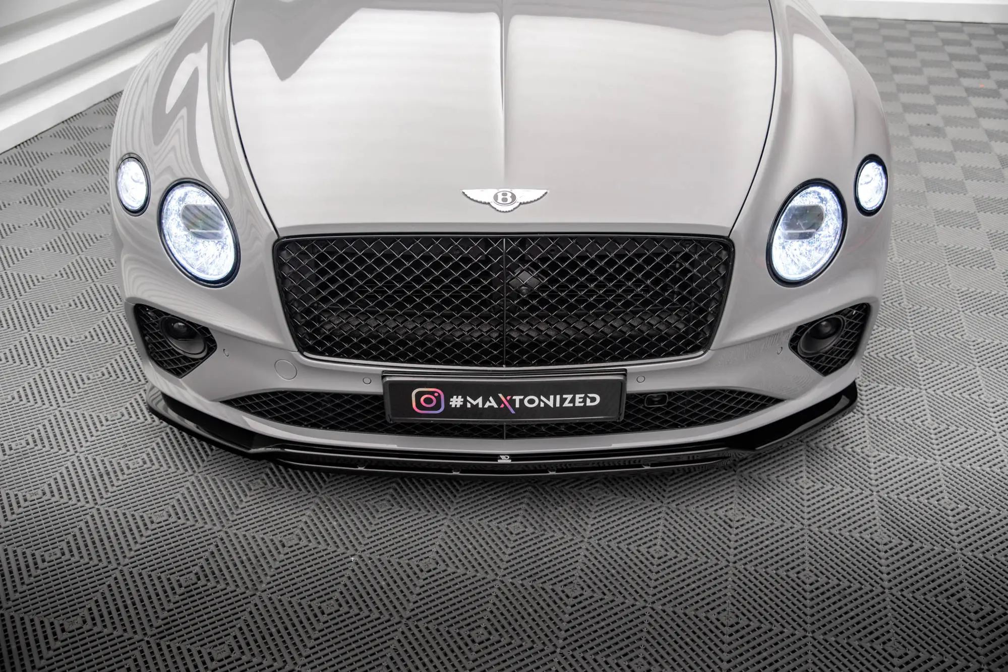 Frontspoiler Bentley Continental GT III 2018-> | Glossy Black Edition – bilde 3