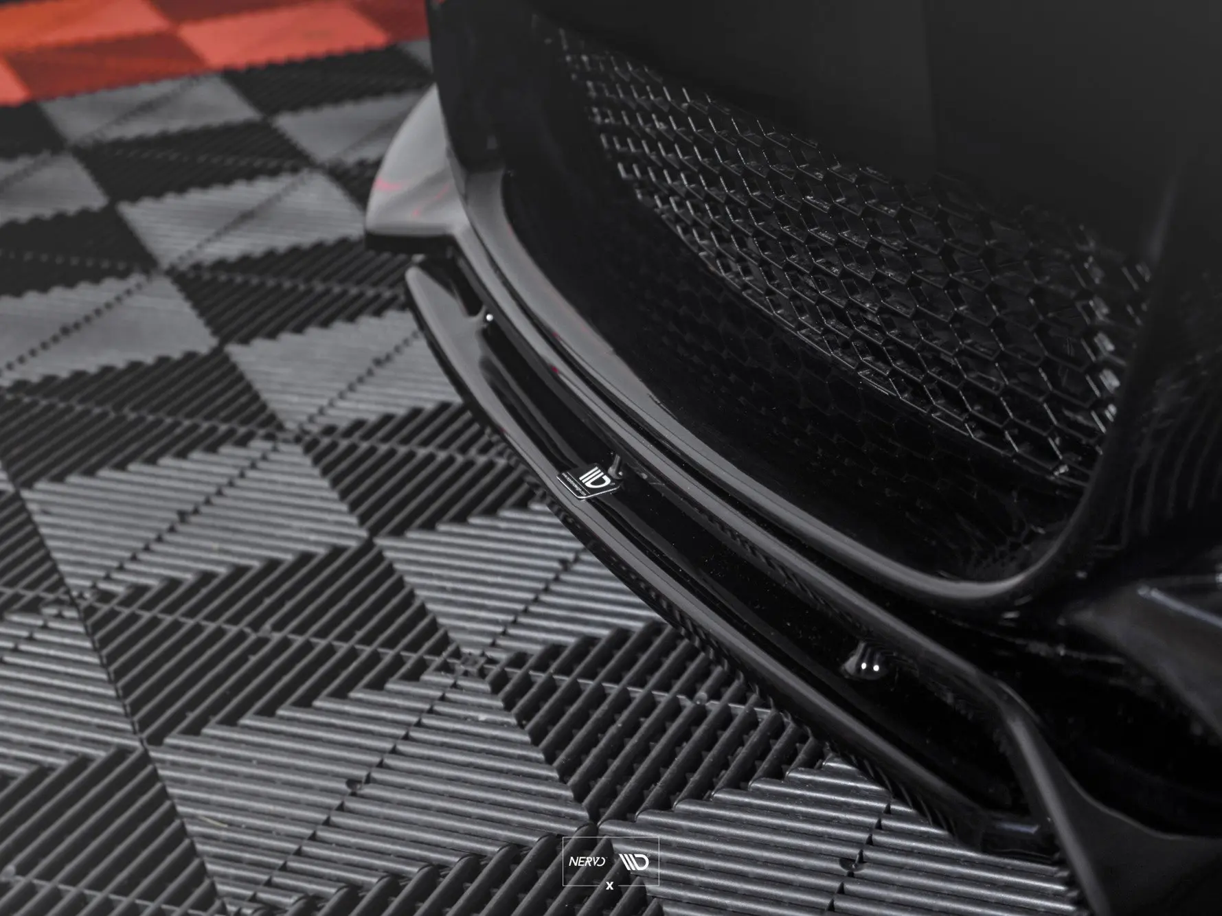 Frontspoiler BMW 1 (E82) M-pakke Facelift 2007-2013 | V.1 Glossy Black Edition – bilde 3